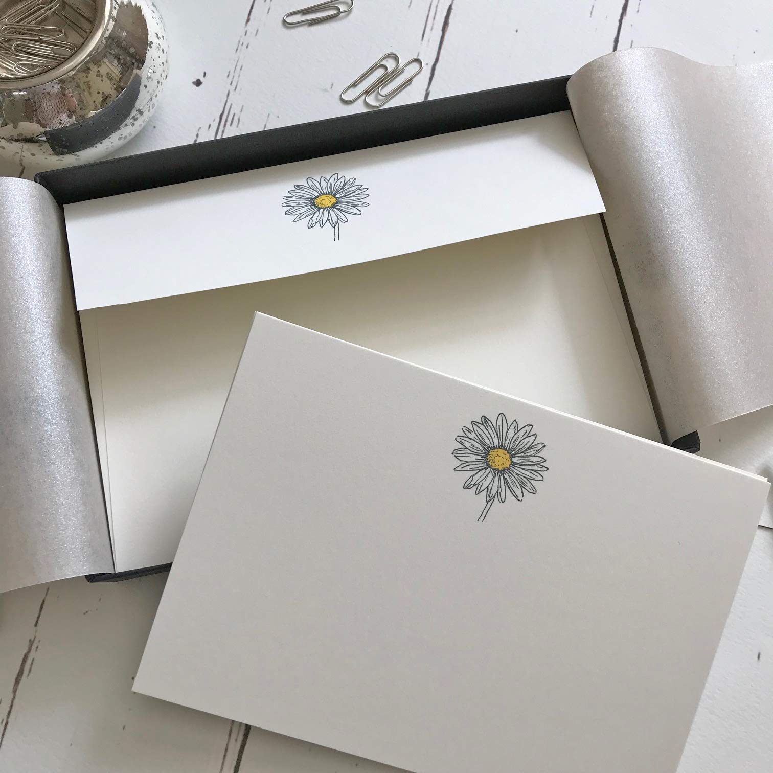 Buy Wagtail Designs Notelets with a Daisy Illustration in a Lovely ...