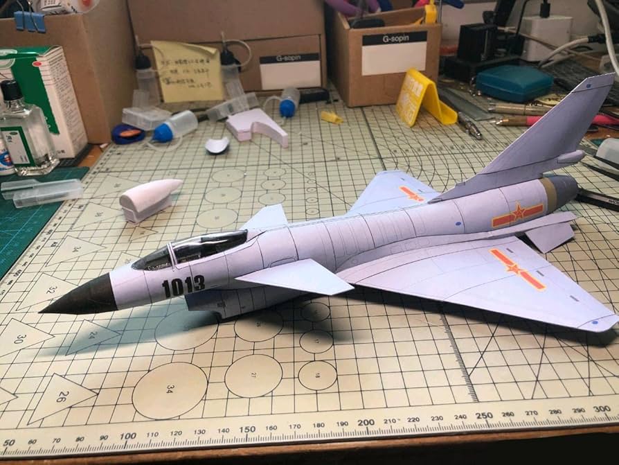 飛行機模型 10機セット プラモデル ミリタリー 航空機 1/72 J10戦闘機モデル（音響および軽合金飛行機付き） : STK