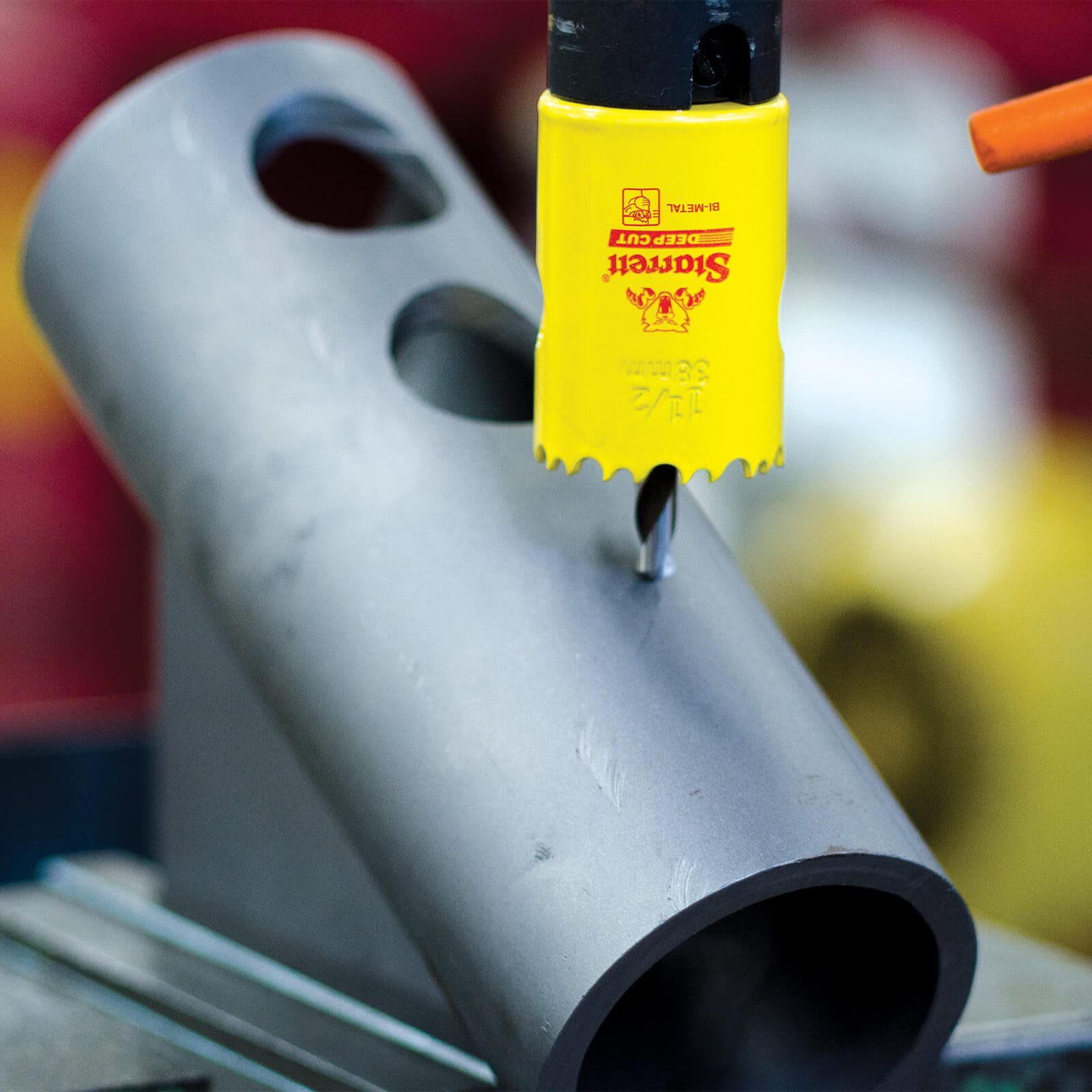 Starrett DCH0400 otwornica do głębokiego cięcia – bimetal o wysokiej wydajności z dodatkowymi zębami kobaltowo-HSS, do metali, drewna, żeliwa, tworzyw sztucznych z włókna szklanego, 102 mm