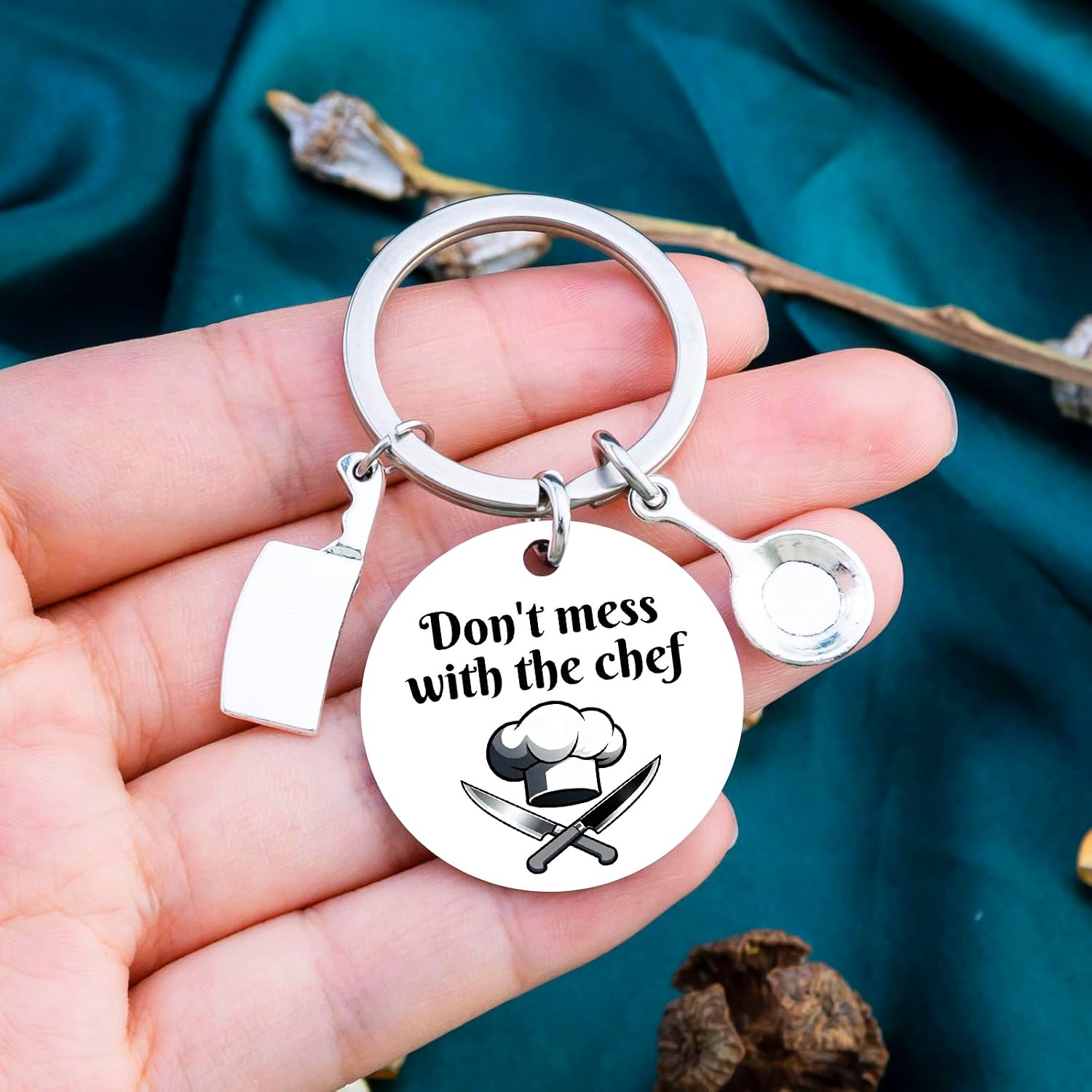 Chef Gifts For Men Women Cooking Gifts For Men Women Cooks Funny Keychain Gift For Bakers Culinary Gift For Chefs Restaurant Workers Culinary Students Don'T Mess With The Chef