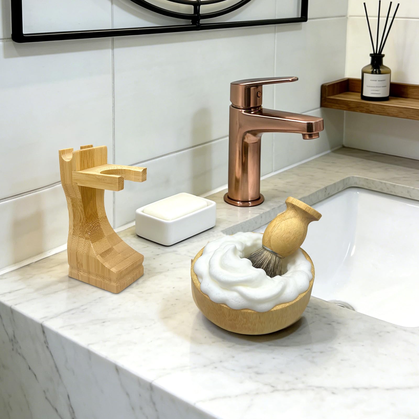 Kikc Set di pennelli da barba, pennello da barba in tasso puro e ciotola in bambù con supporto da barba 2 in 1, kit completo da barba da uomo, manico in bambù ecologico, ciotola per schiuma e supporto