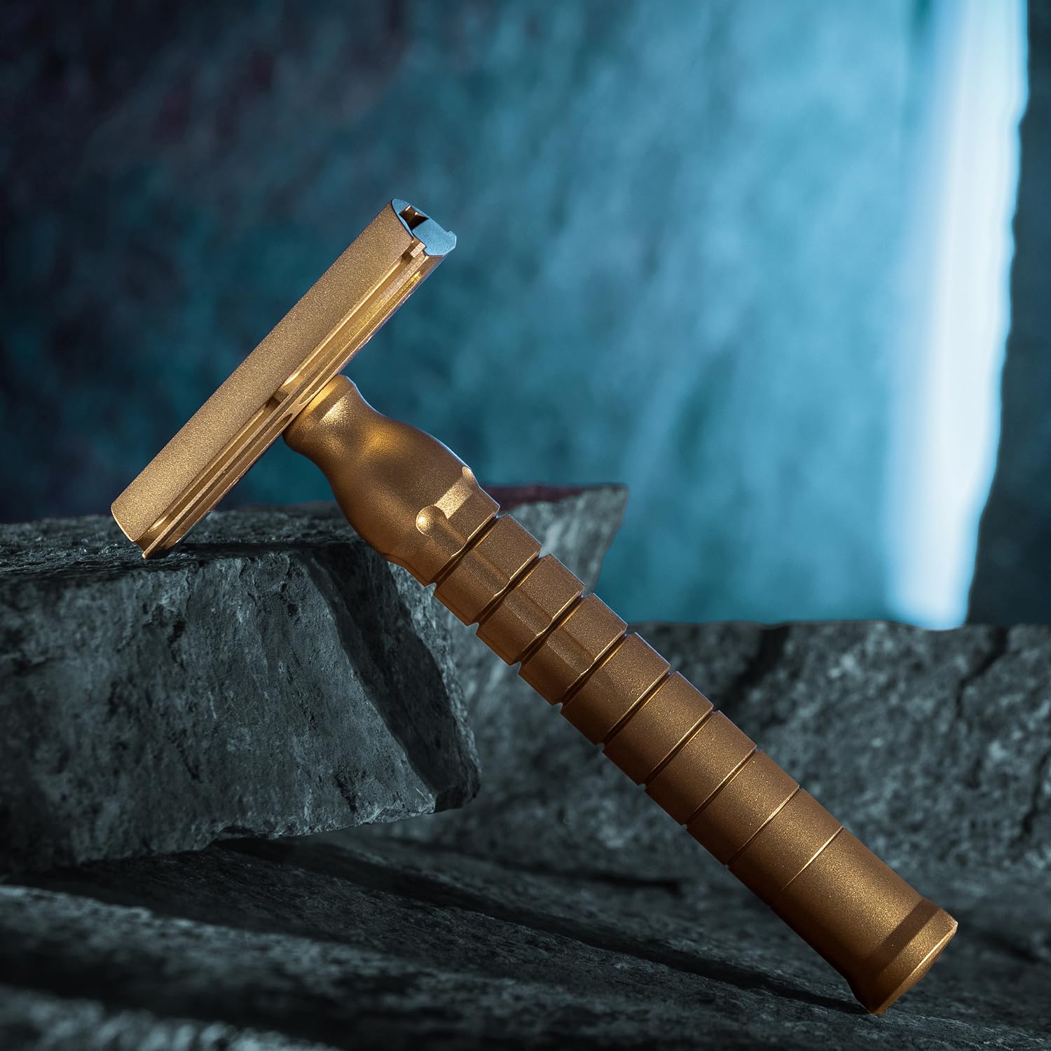 The Goodfellas’ Smile Bayonetta CNC‑Machined 100 % Brass Double‑Edge Safety Razor – Precision Comfort Shave Design, Sand‑Blasted Satin Finish, Crafted in Italy