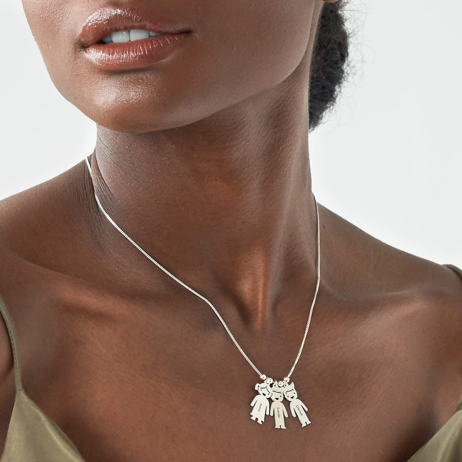 MyNameNecklace MYKA Collar Colgante Niño y Niña Personalizado en Plata de Ley - Regalos para Día de las Madres, Regalo para Mamá