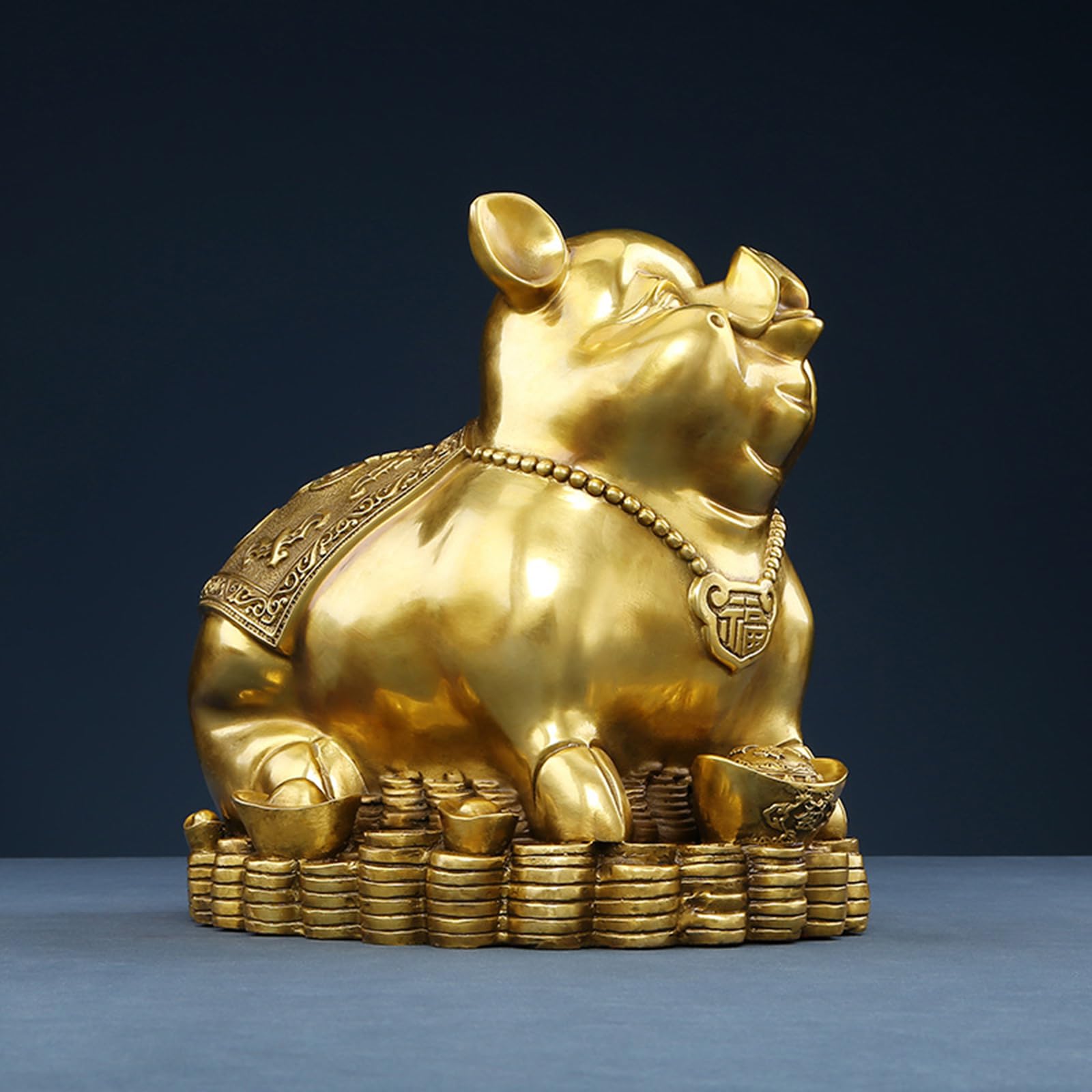 Mosiężna statua świni bogactwa Feng Shui figurka szczęśliwej świni | Z monetami Złota sztabka Baza Premium Miedź Ozdoba dekoracyjna do salonu, biurka, biura