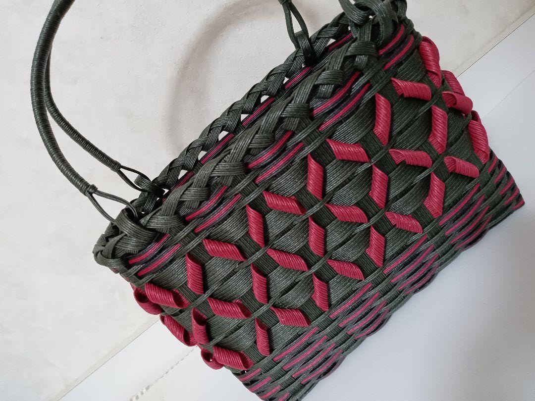 Amazon.co.jp: エコクラフトかごバッグ黒×ブルーベリー紙バンド