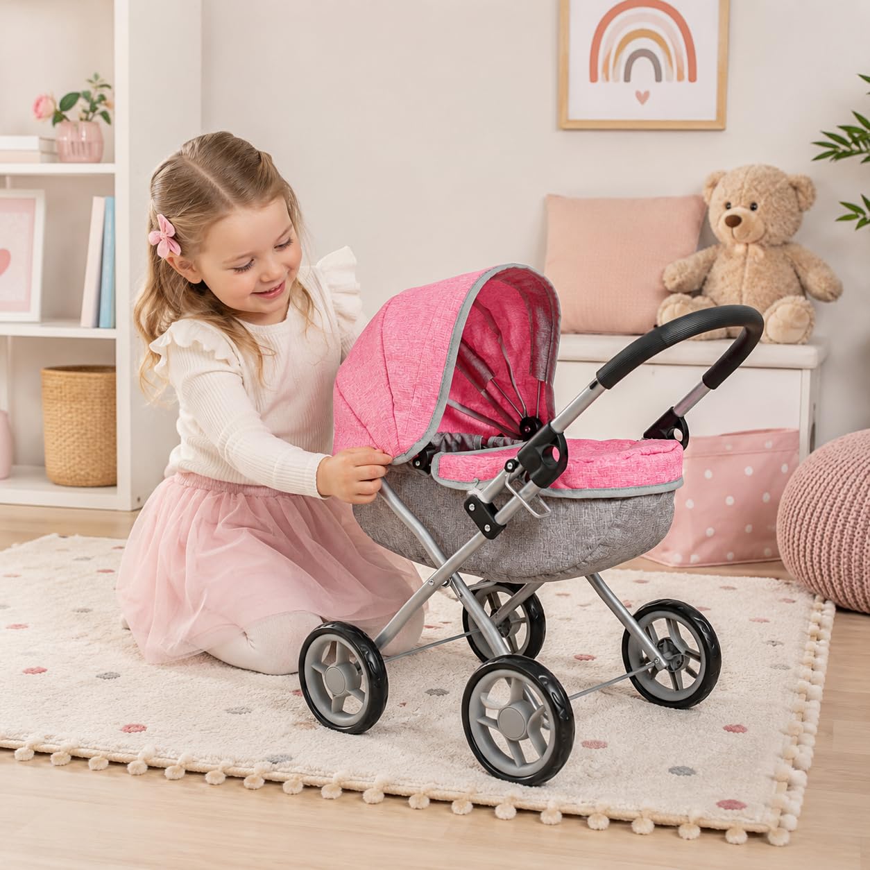 Bayer Chic 2000 Poussette Poupon Lilli | Landau Classique & Ergonomique | Un landau pour poupon classique haut de gamme, sain et parfaitement adapté pour accompagner votre enfant en toute sécurité.