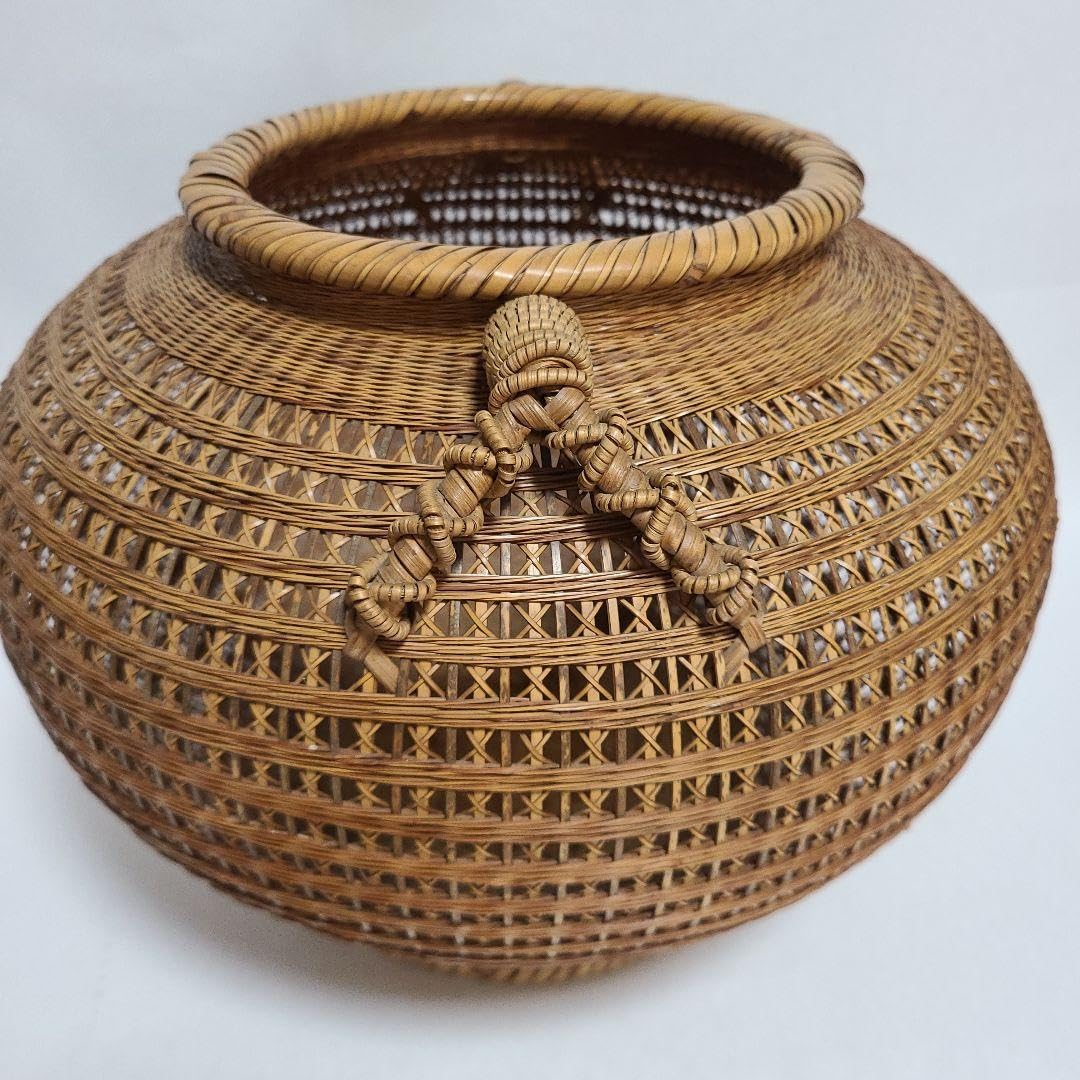 竹清　竹製花器 竹工芸 竹かご 在銘あり「竹清」 楽天市場】【一点限り】渡辺竹清作 鳳尾竹乱れ編み花籠