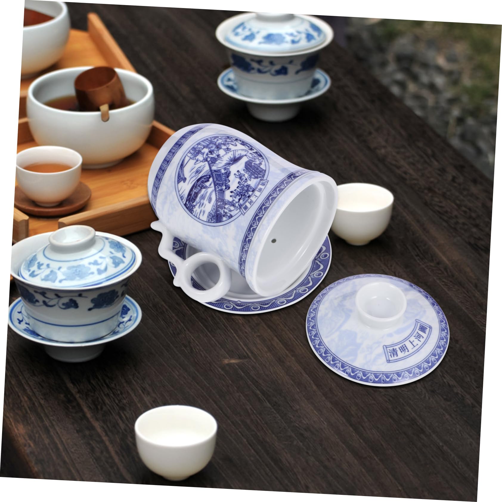 Mobestech Traditionelle Chinesische Teetasse mit Sieb und Deckel Keramikbecher mit Untertasse Chinesisches Teegeschirr mit Klassischem Muster Staubgeschützt für Haushaltsgebrauch und