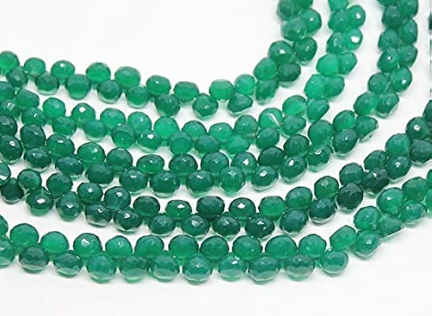 Onyx vert naturel haut de gamme en perles facettées goutte oignon 8mm