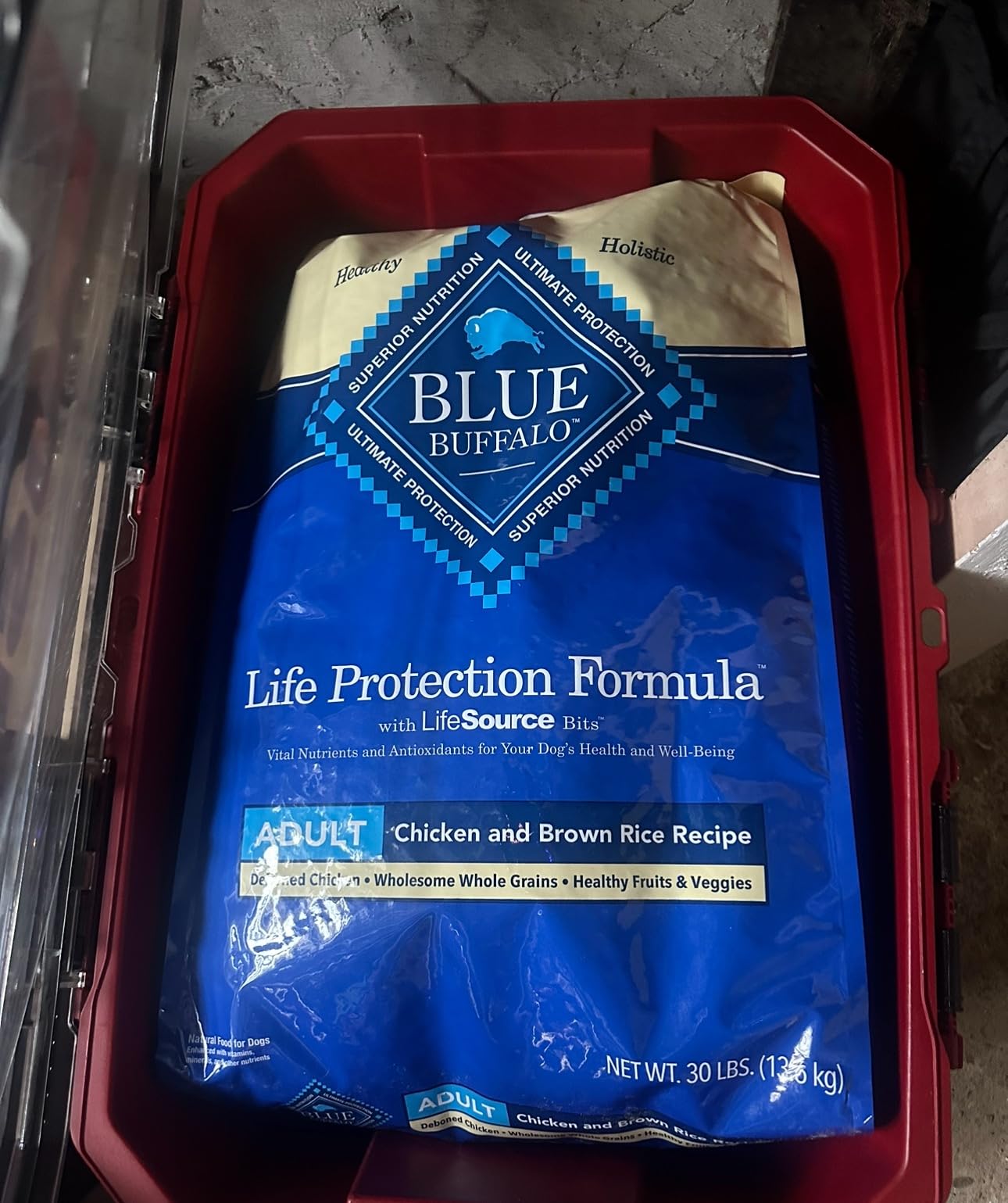 Blue Buffalo Life Protection Formula Adult Dry Dog Food, Chicken & Brown Rice Recipe, Made with Natural Ingredients, Helps Build and Maintain Strong Muscles, 15-lb. Bag photo review