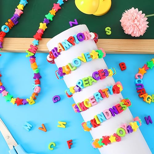 Miniatura 10 de Augshy 700 cuentas de letras blancas del alfabeto para hacer joyas, bricolaje, collares, pulseras (0.236 pulgadas)