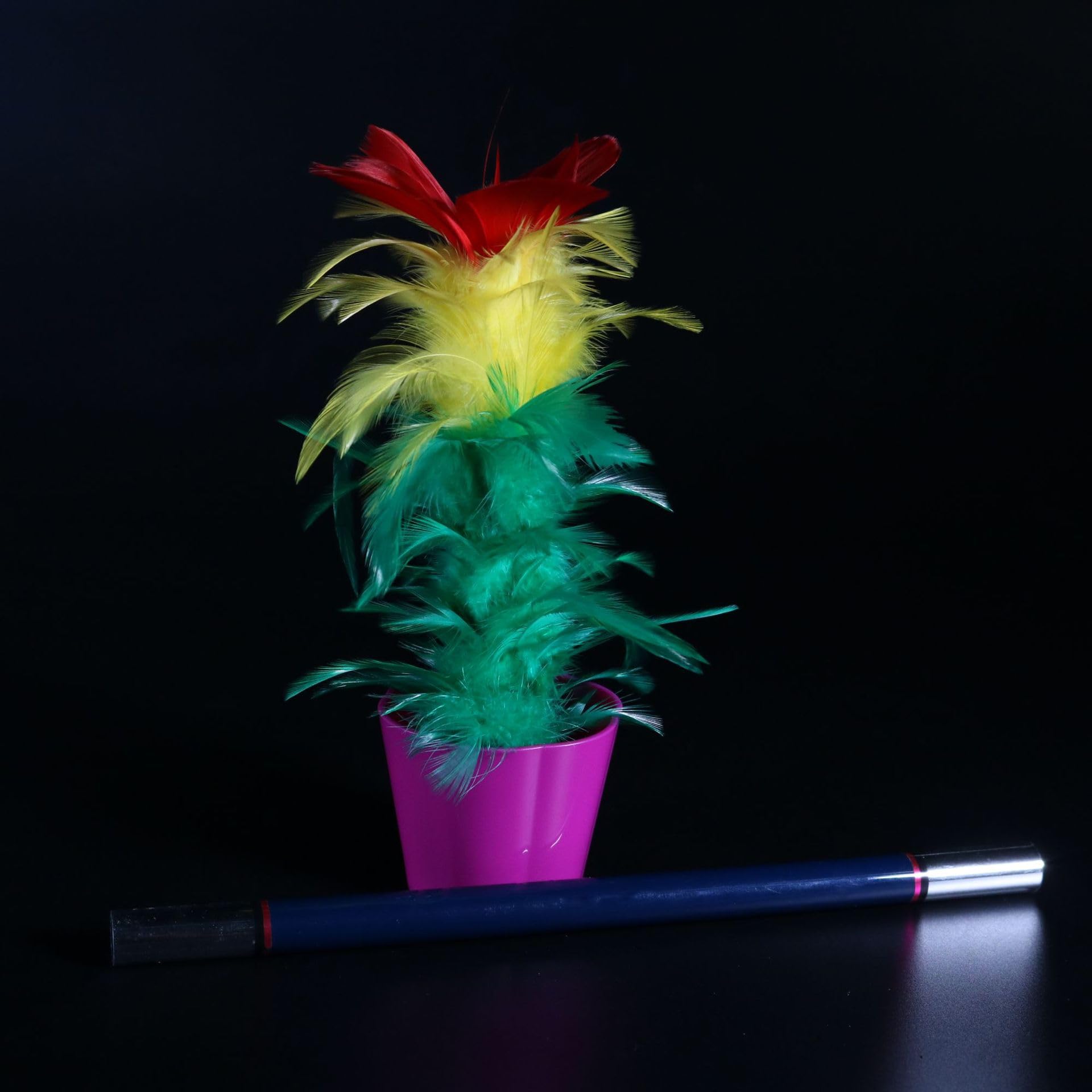 LMCIEZRMagic Works Appearing Flower Trick - A Bouquet Appears from Thin Air, Multicolor