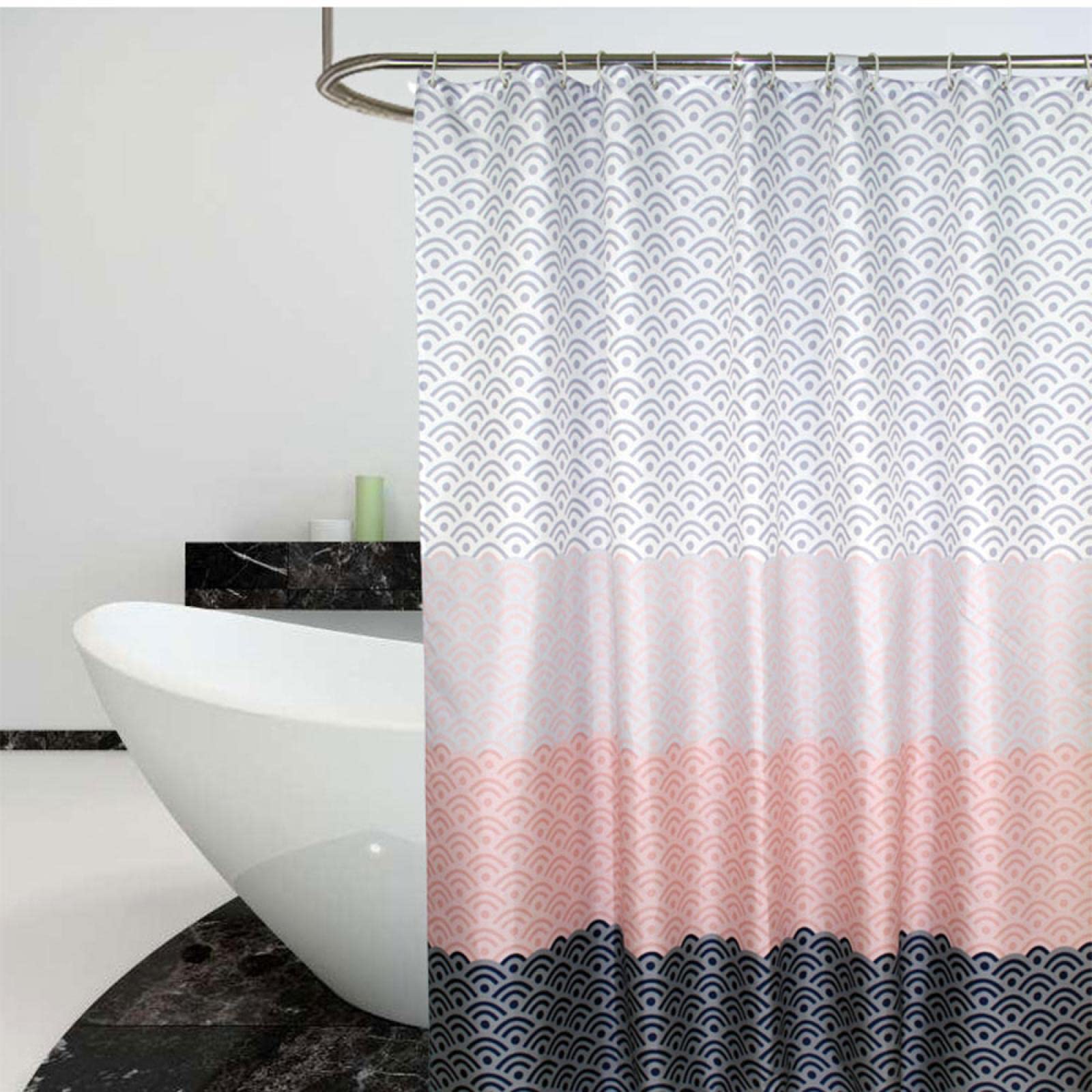 Rideau de douche vagues style nordique pour créer une salle de bain moderne chic