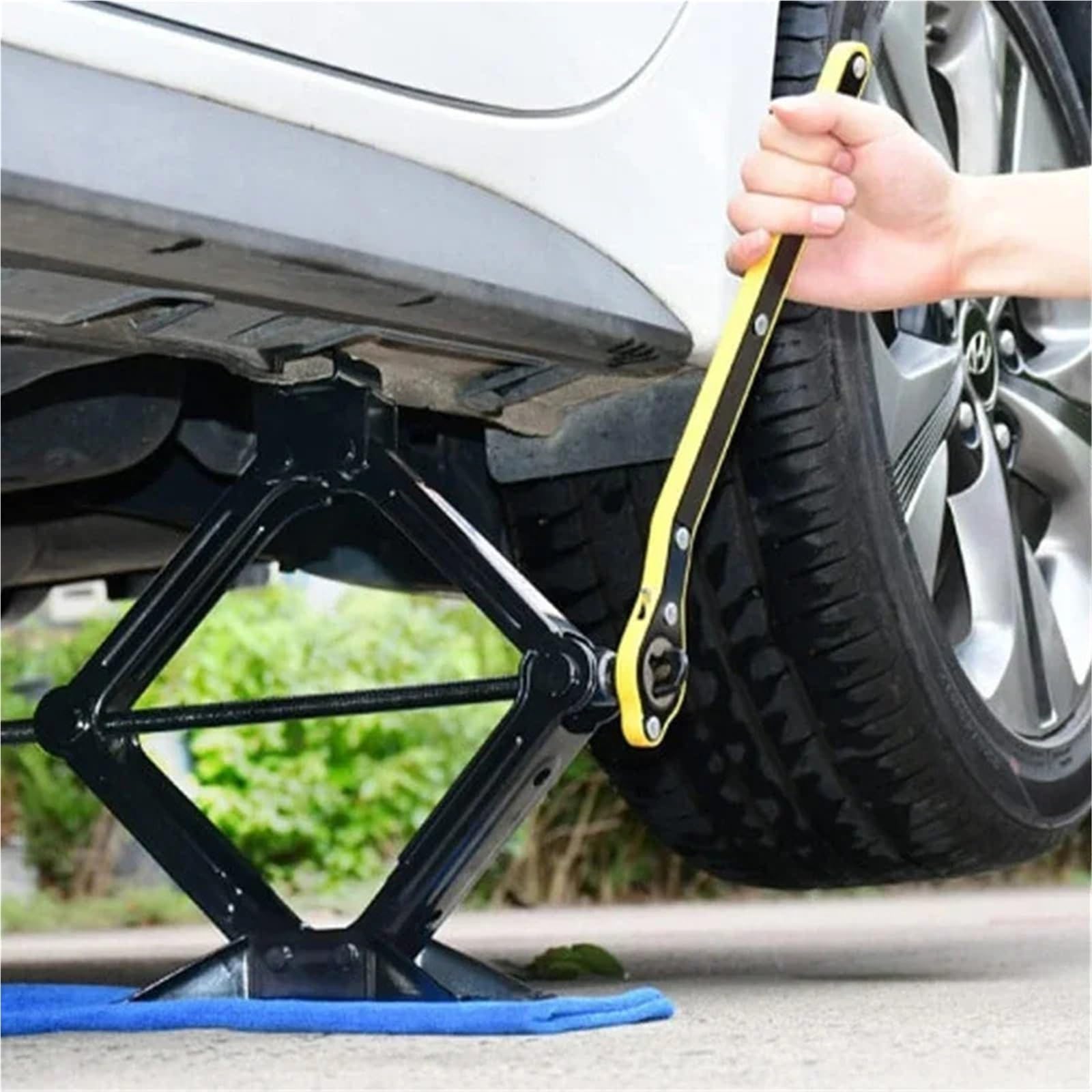 Cric A Forbice Per Auto Strumento speciale Cric for auto 08T 1T 2T Portatile Risparmio di manodopera a manovella a forbice Riparazione Sostituzione pneumatici for SUV(0.8T Set)