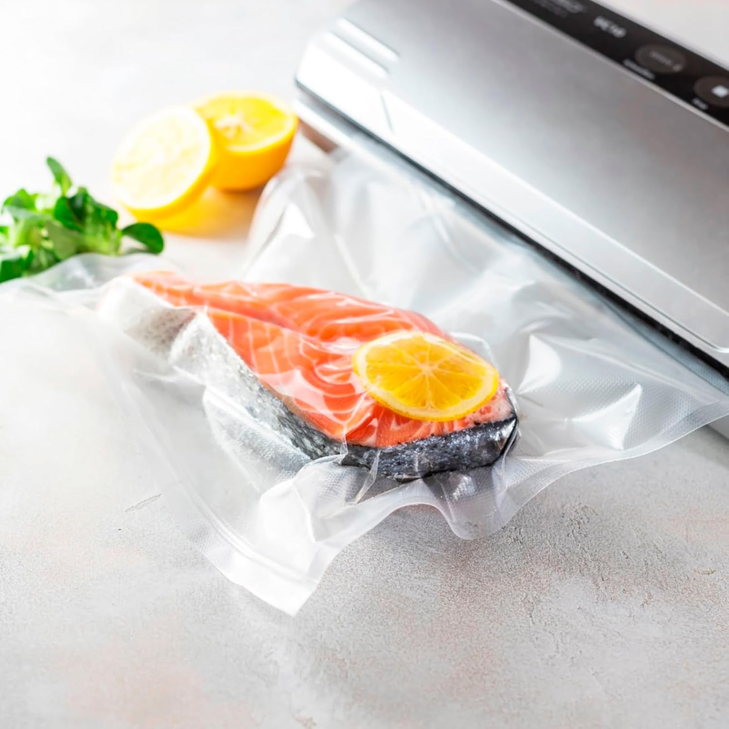 Embossed bags for vacuum packaging 15 x 40 cm, 100 units, high resistance, compatible with household sealers, BPA-free, European certification.