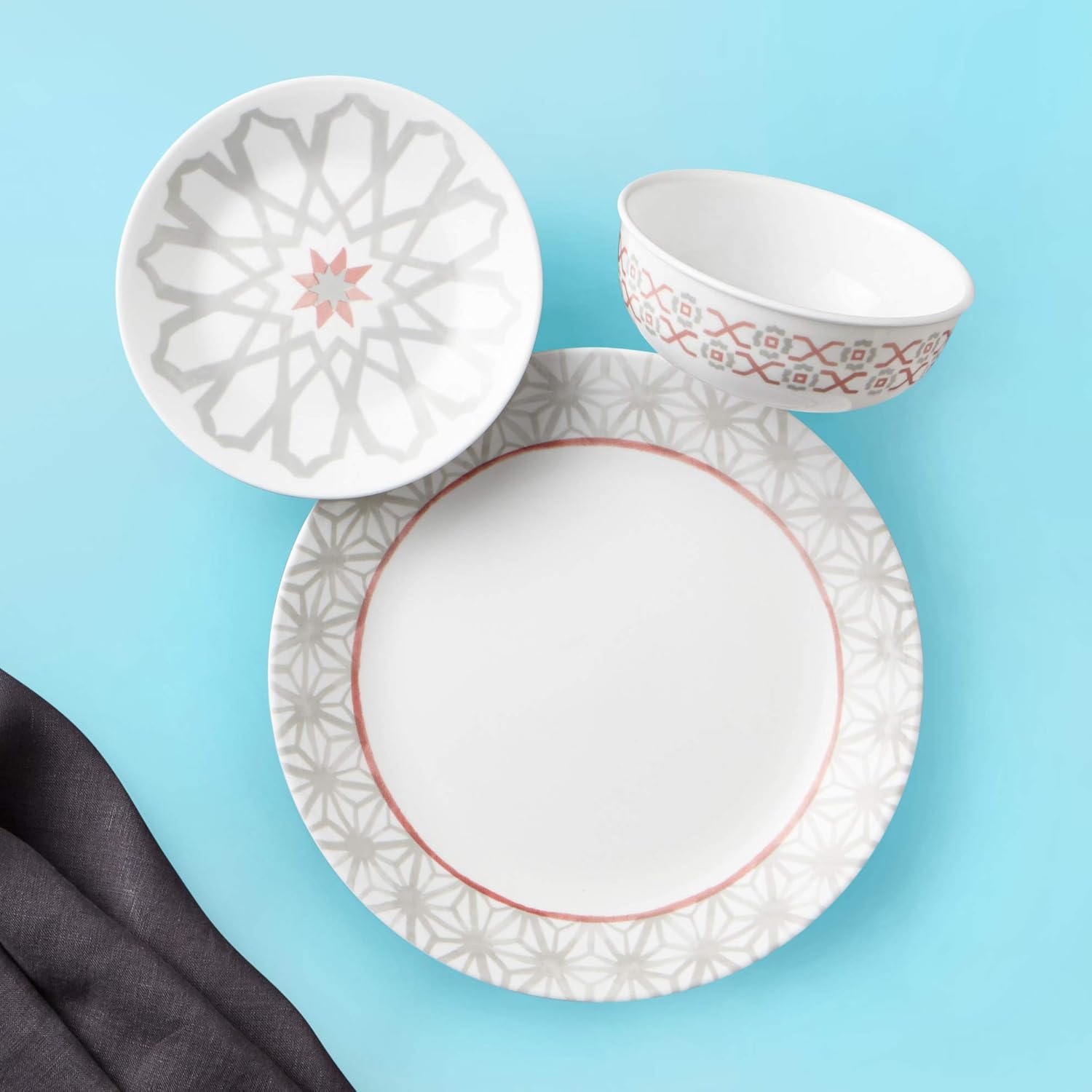 Bеѕt Cуbеr Mоndау 🔥 Corelle 18-Piece Service for 6, Chip Resistant Dinnerware Set, Amalfi Rosa