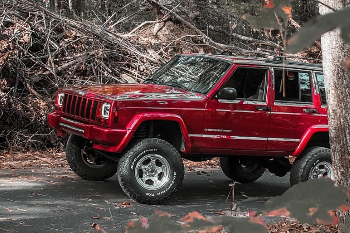 Rough Country 4.5" Lift Kit for 1984-2001 Jeep Cherokee XJ 4WD - 633N2