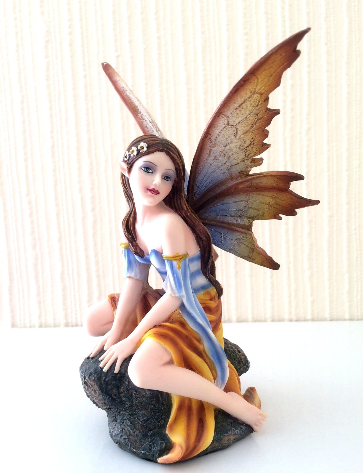 Osiris Trading UKFlower Fairy Resting on Rock Figurine Statue Ornament