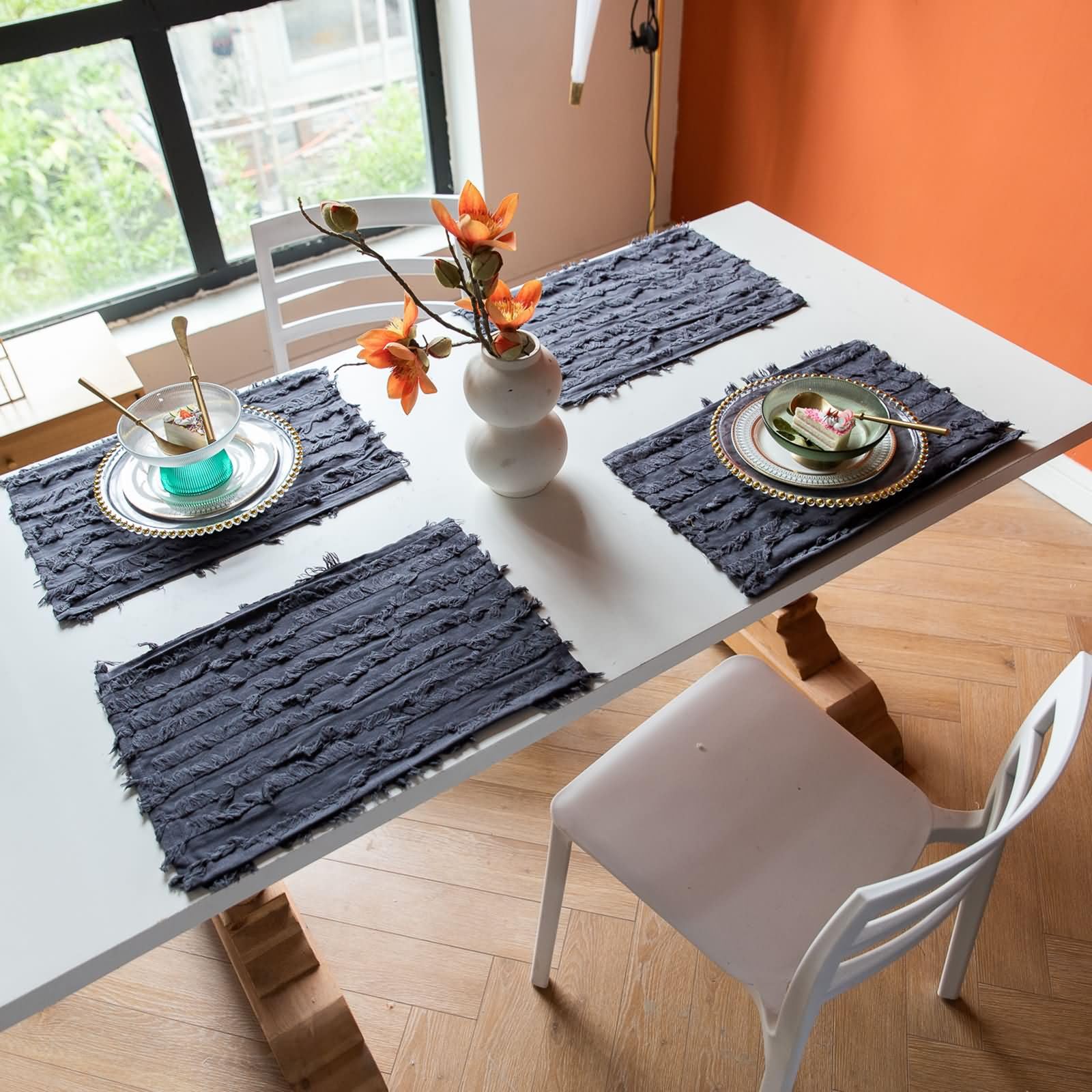 Napperon Table Salle a Manger Lavable 8 PCS, 30 x 45 CM Gris Foncé Set de Table Antidérapant Salle à Manger Coton Lin, Couleur Unie avec Rayures