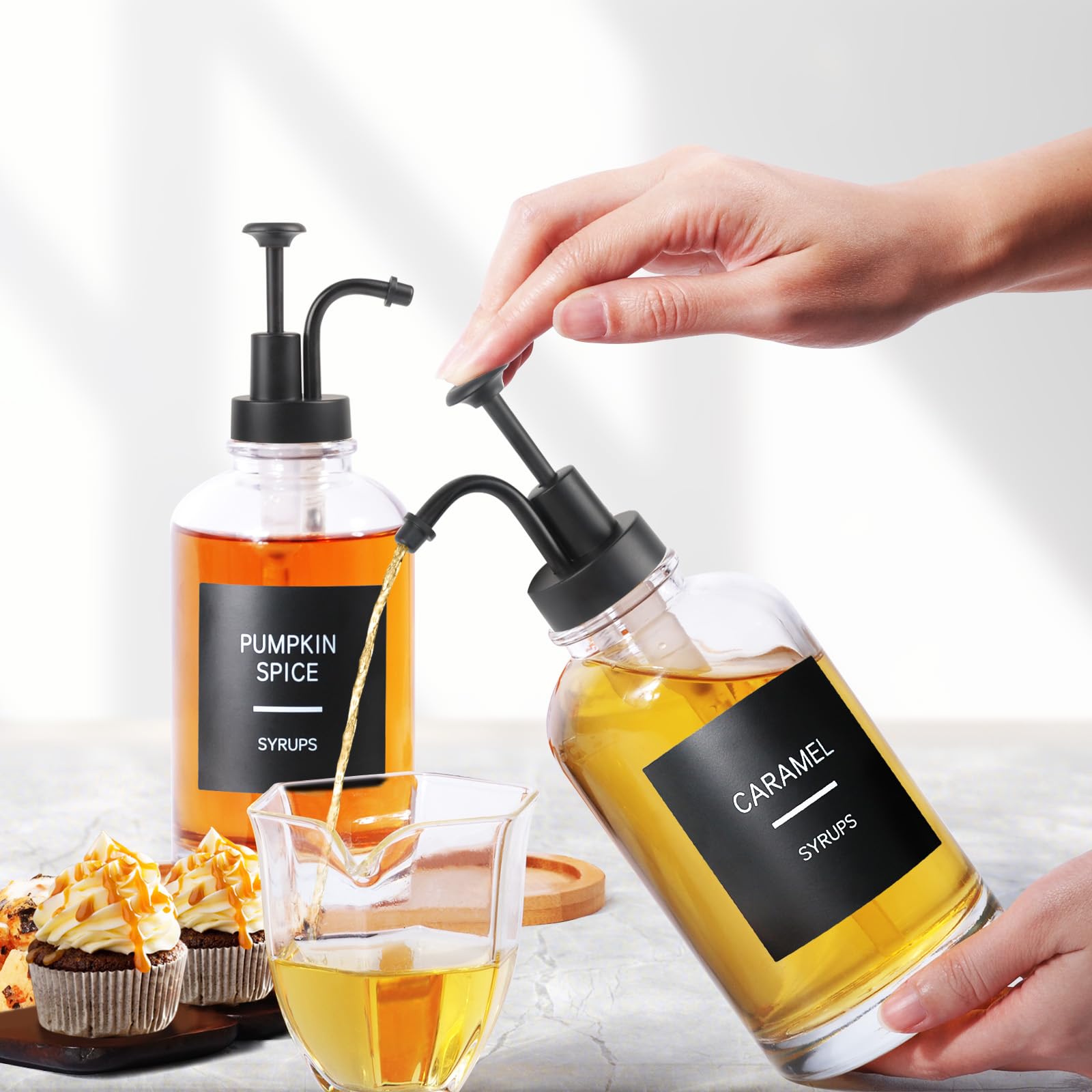 Kaffeesirupspender für Kaffeebar, 2 Stück, einfache Glas-Sirupflasche mit Pumpe und Etiketten, 500 ml Sirup-Pumpspender, Sirupspender, Schwarz