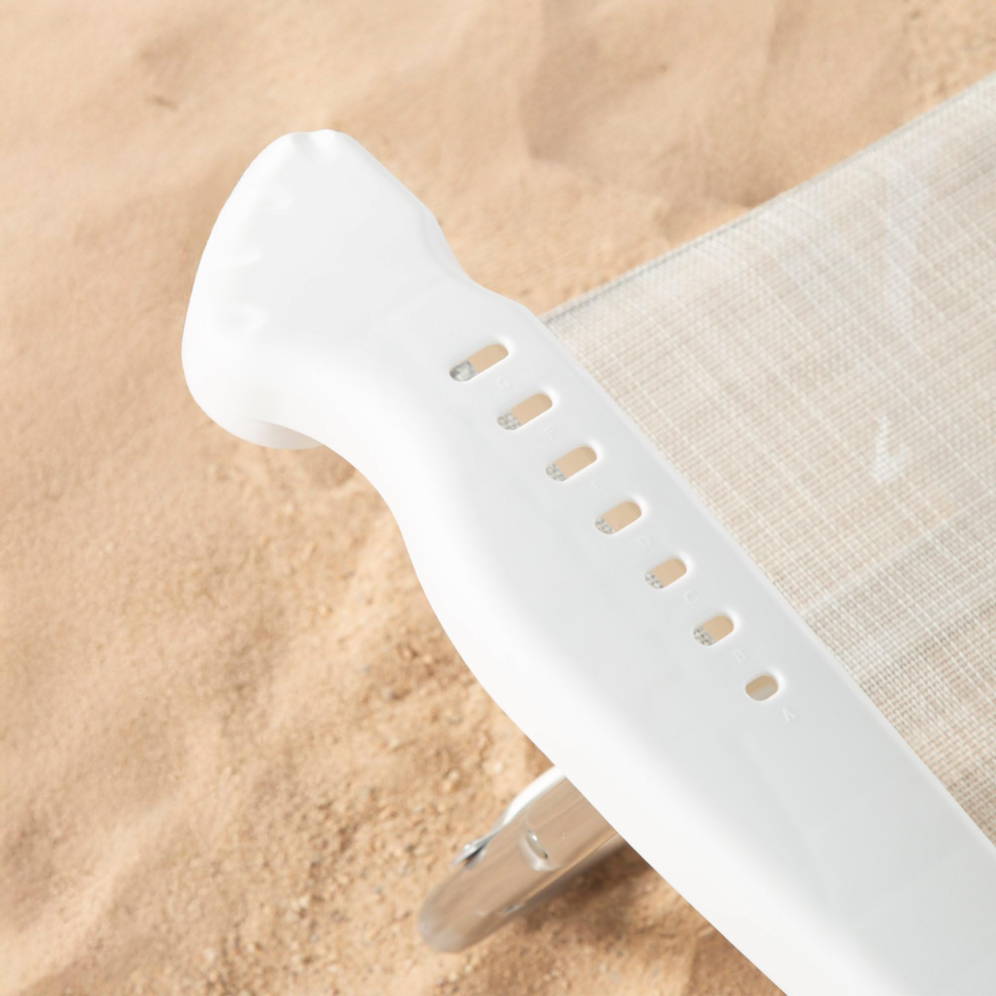 AKTIVE Chaise de Plage Pliable, Beige, Multipositions 8 Positions, textilène et Aluminium, 47 x 49 x 82 cm, Charge 110 kg, avec poignée de Transport