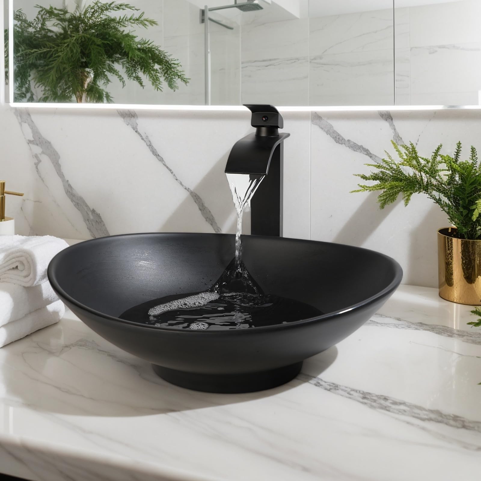 Fregadero de baño de 16 x 12 pulgadas, fregadero de resina de piedra con grifo y drenaje combinado, fregadero ovalado negro moderno sobre encimera