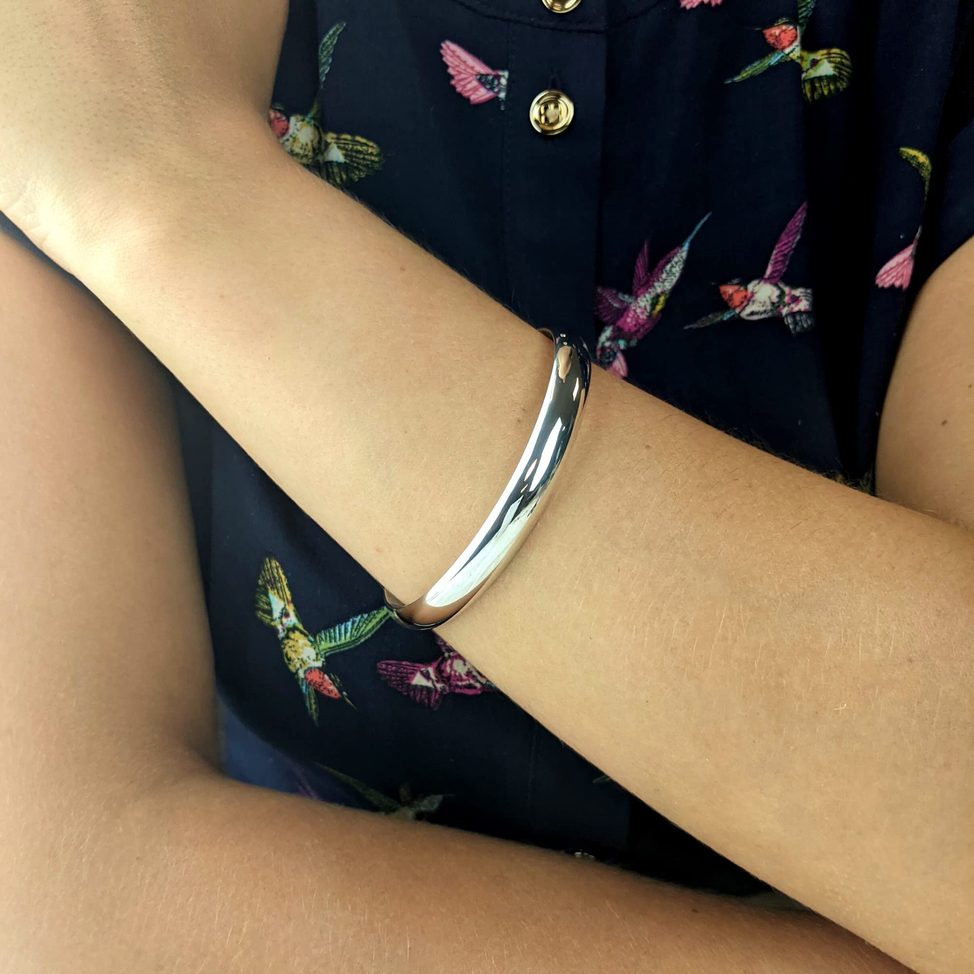Silverly Brazalete Cerrado Grueso de Plata de Ley 925 de 12mm con Diseño en Forma de D | Pulsera Clásica Sencilla de Plata para Mujer | Brazaletes Anchos Apilables sin Cordones
