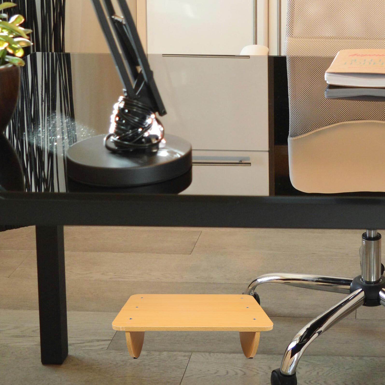 Poggiapiedi per Scrivania Ergonomico Antiscivolo in Pannello di Densità Beige, Portatile e Comodo per Ufficio e Casa