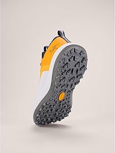 靴 ARC'TERYX Yellow Mountain Trail used Vibram X Arc'teryx: find out more about the collaboration