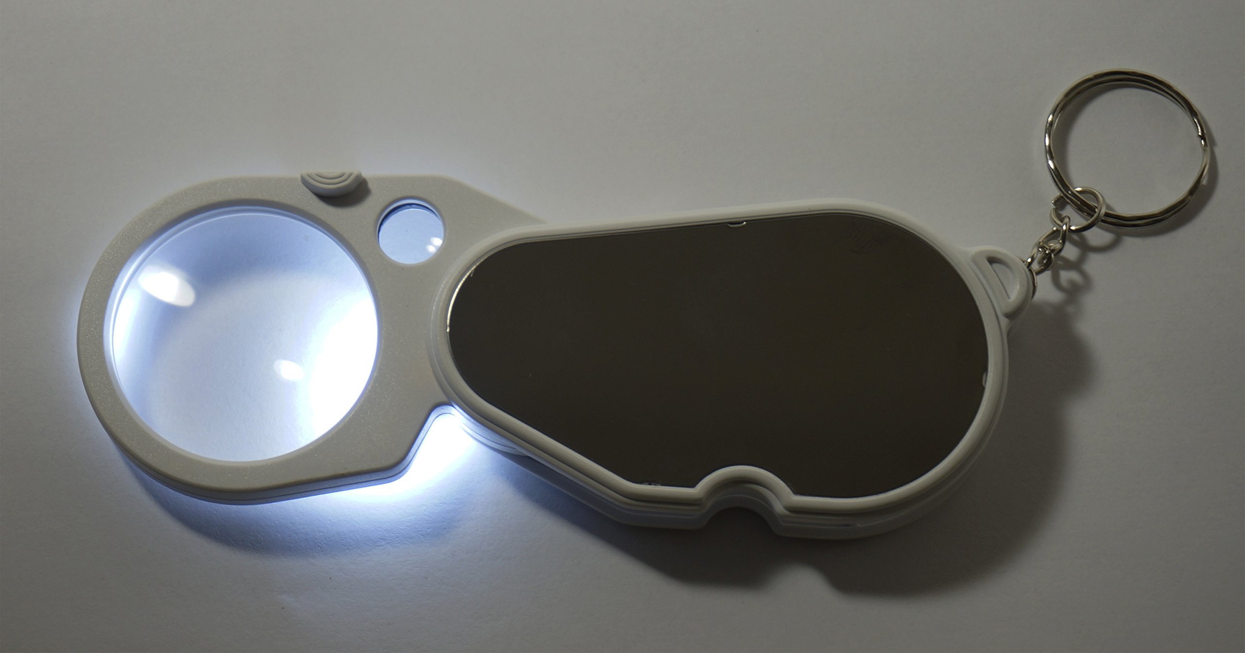 SE Dual 3x and 14x Illuminated Folding Magnifier - MB6115-3X - Image 6