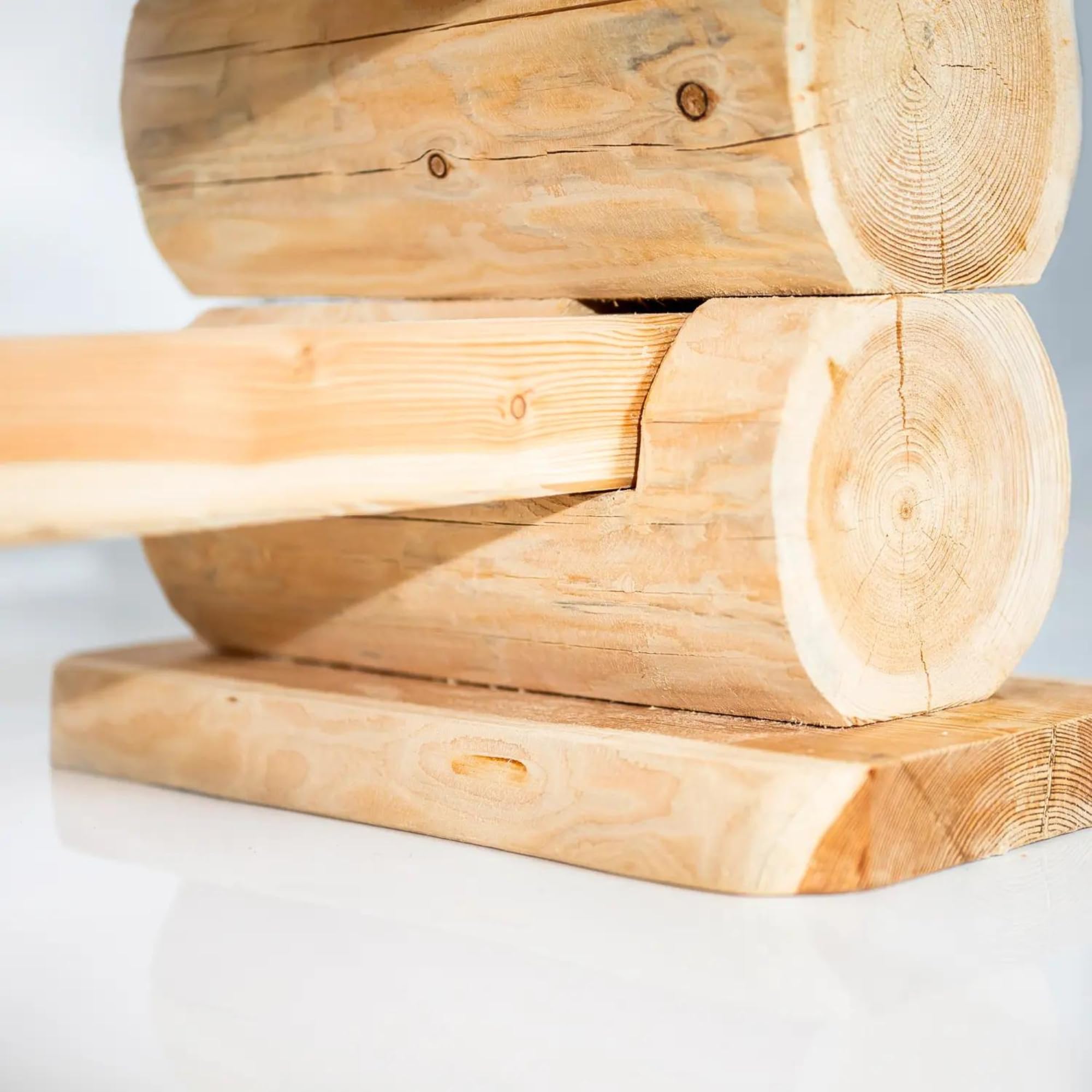 Mega Holz Gartenbank Rustikal Lärche 200 cm - Massivholz Bank aus heimischer Lärche - Fertig montierte Sitzbank für Terrasse, Garten & Balkon mit Rückenlehne - Für 3 Personen, wetterfest & robust