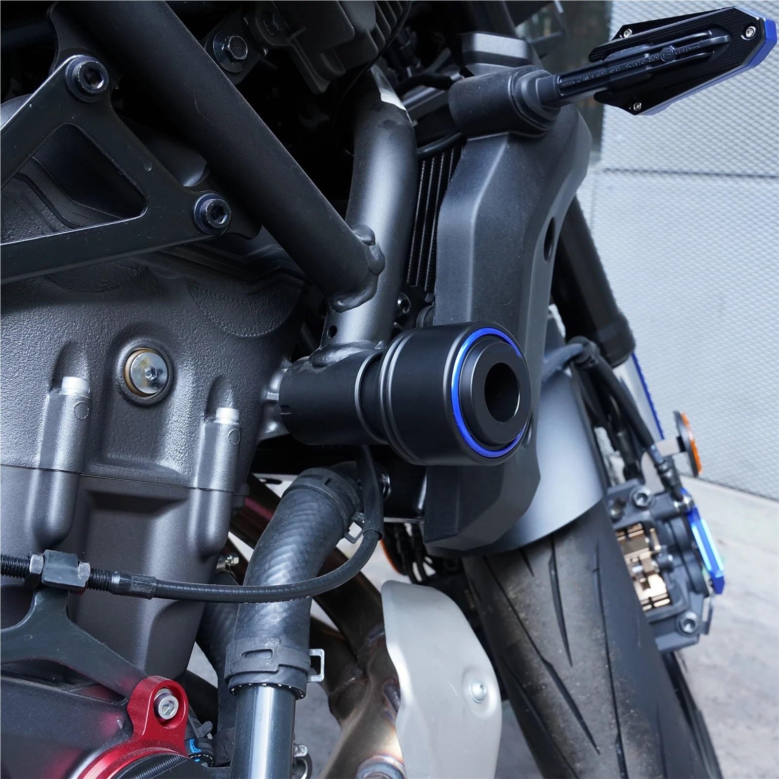 Adatto per YAMAHA MT10 SP 2014-2026 Accessori Moto Perno Ruota Forcella Crash Protector Pad protezione forcella(Front and Rear-Blue)