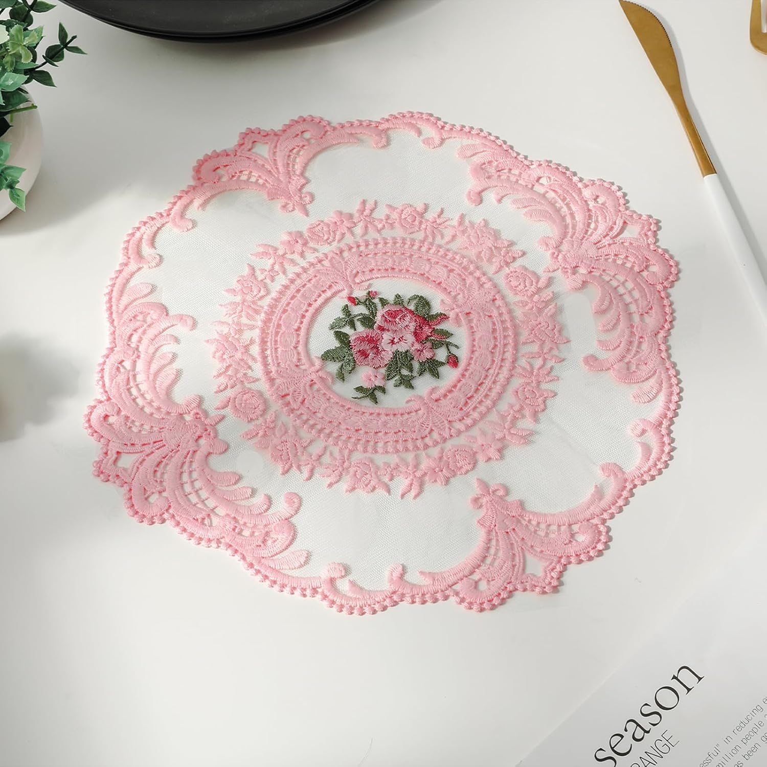 4 pcs Embroidered Placemats Set of 4, Retro Handmand Place Mats Vintage Cup Vase Table Mat for Dining Table Kitchen Party -Pink, 4PCS Pink 4 Pcs