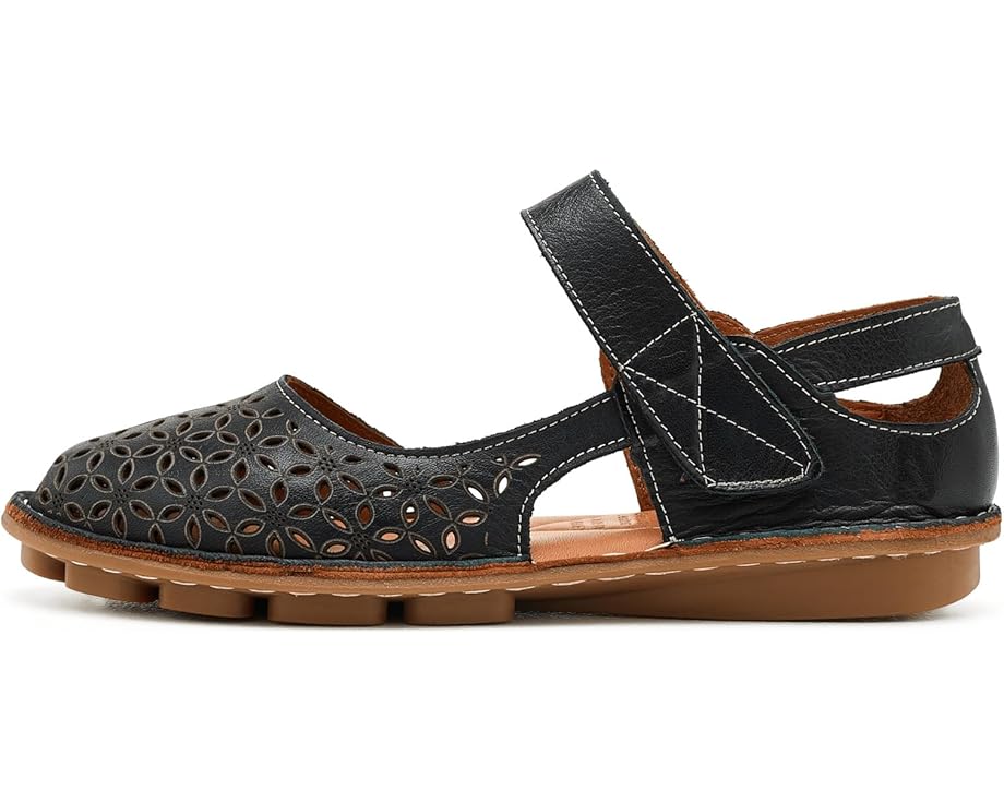 Spring Step Canoya - Left View