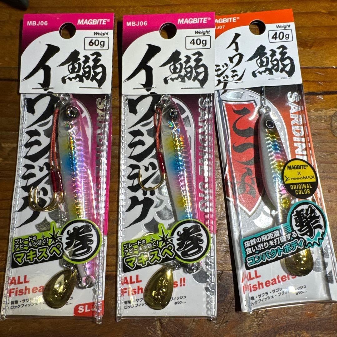 &TEAM ショーケーストレカ 18枚セット TCG専用棚（ショーケース） ブラックも！ - 株式会社泉美什器