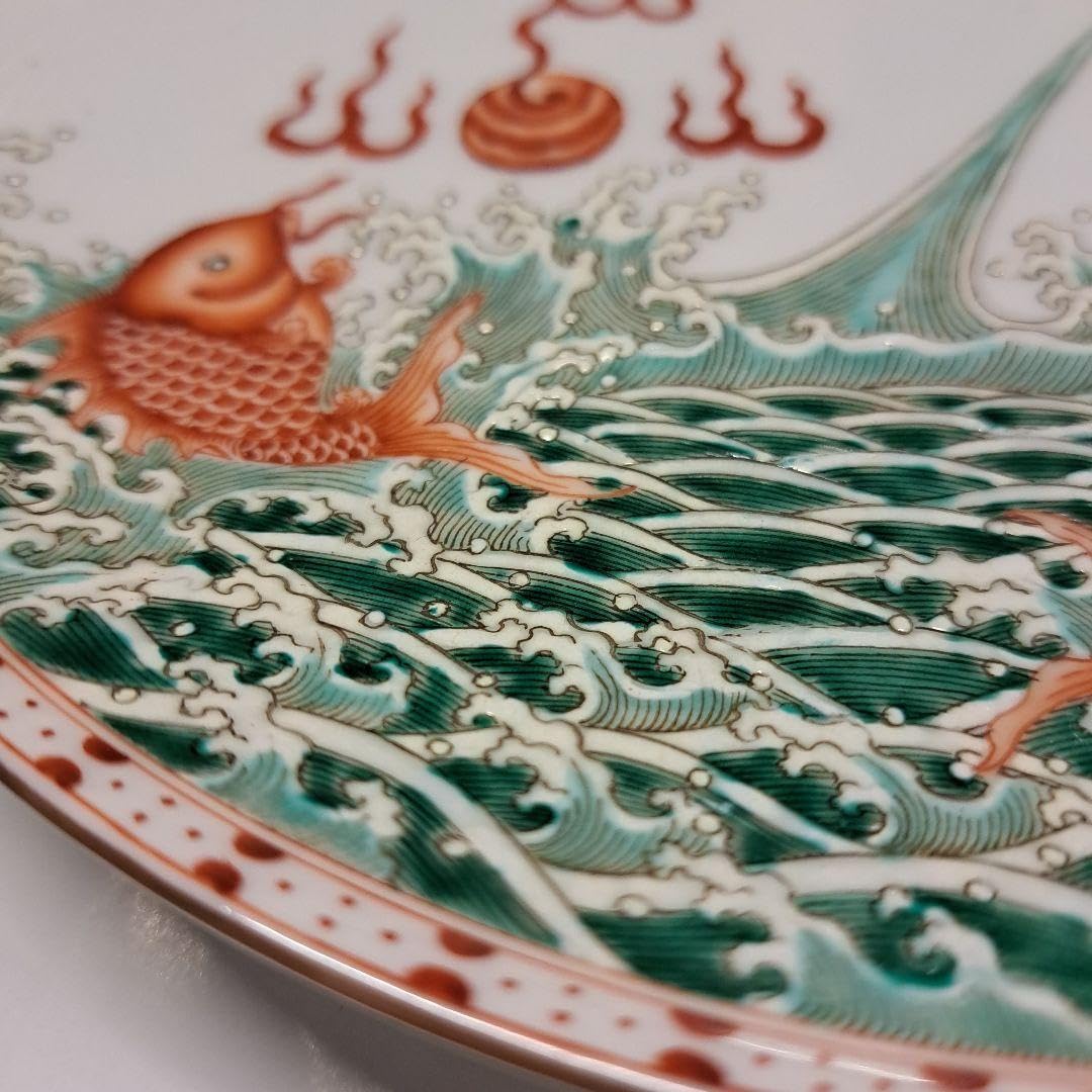 Amazon.co.jp: 色絵登り鯉に5爪の雲竜 : ペット用品