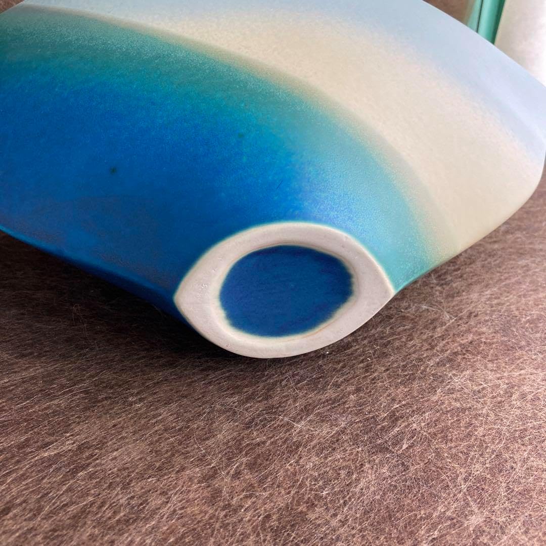 『今こそうー特価』　秘色(ヒショク)焼　秘色焼製陶所　常滑焼　花瓶 勤労うー特価』 秘色(ヒショク)焼 秘色焼製陶所 常滑焼 花瓶 - メルカリ