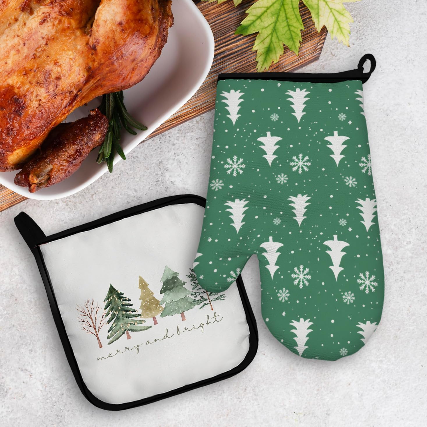 Mingnei Merry and Bright Oven Mitts and Pot Holders Sets, Green Christmas Tree Snowflake Heat Resistant Potholder Kitchen Decor for Cooking Baking BBQ Grilling, Christmas Kitchen Over Gloves Gifts