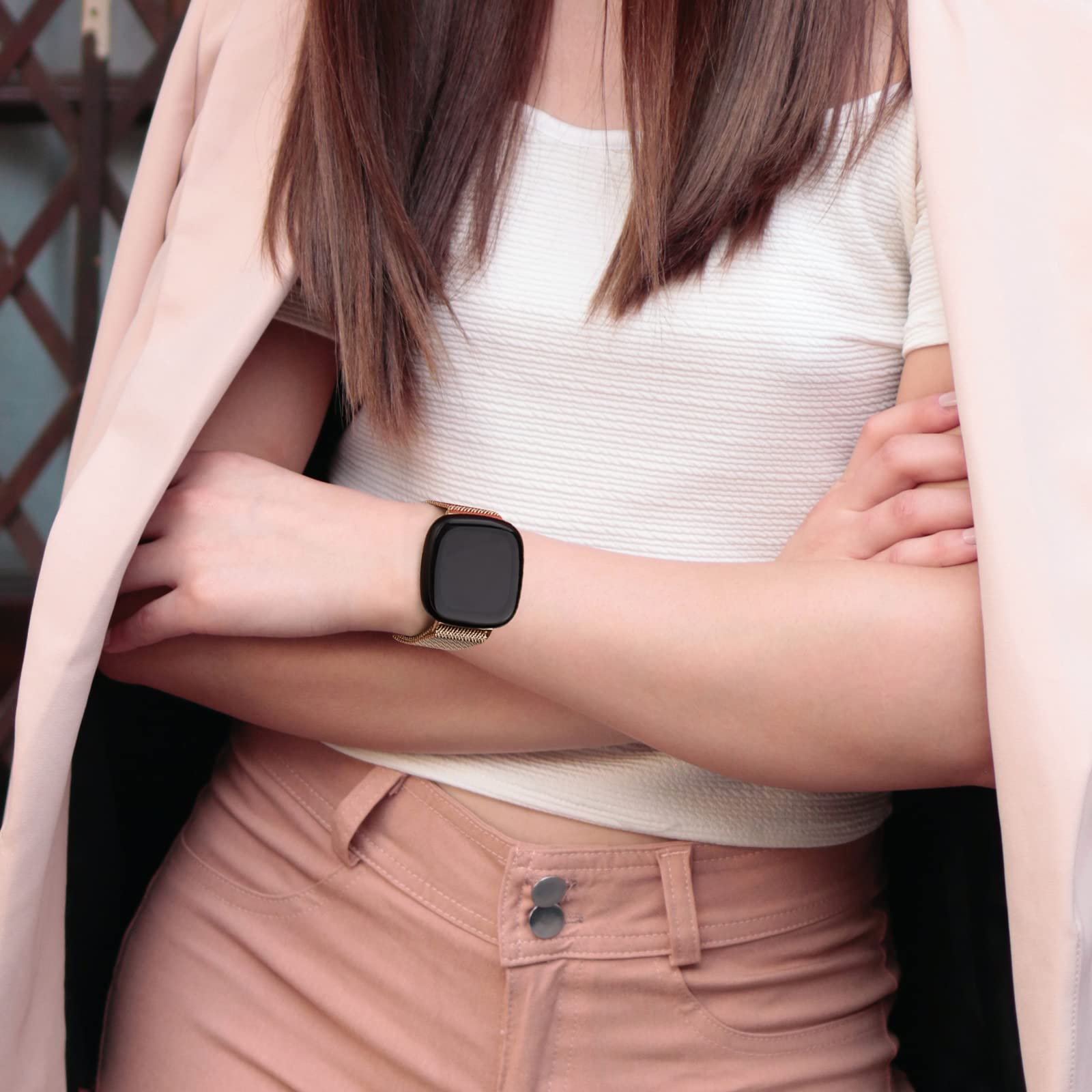 Bracelet Magnétique HAYONLIY Pour Fitbit Sense 2 / Versa 4 / Sense / Versa 3 - Maille Acier Inoxydable, Réglable, élégant