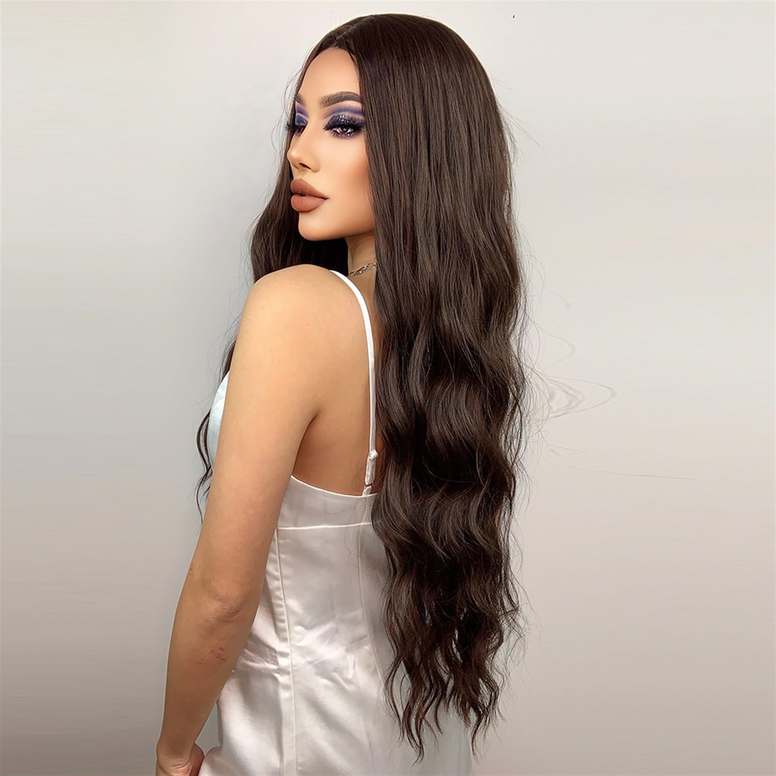 Parrucche Parrucche Sintetiche Ondulate Lunghe castane Parte Centrale Parrucca riccia Naturale for Donne Nere Cosplay Capelli Finti Resistenti al Calore quotidiani Parrucche Donna