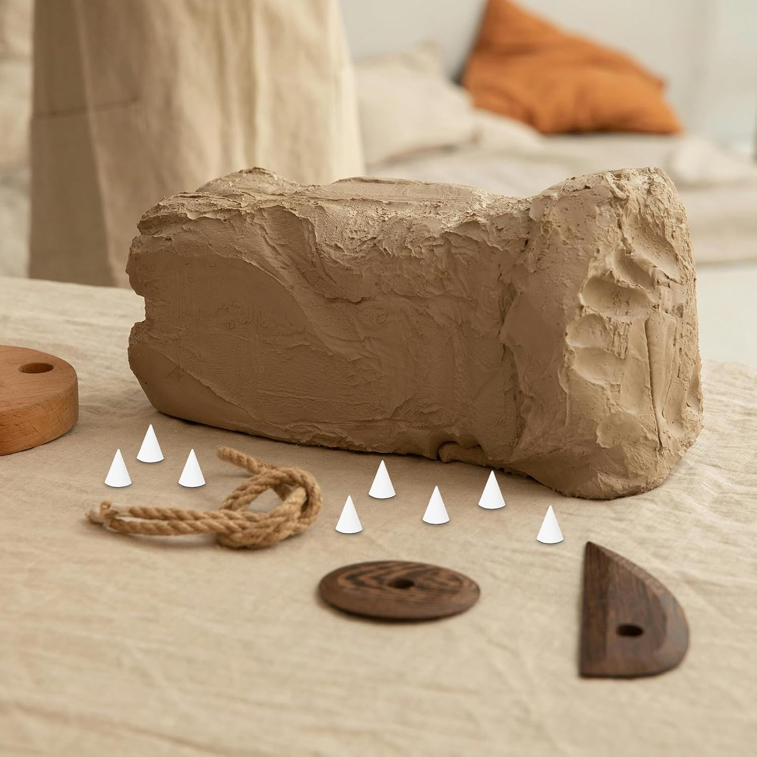 HEALSOPTHY 50pcs Alumina Kiln Stilts Pottery Nails Cone-Shaped Ceramic Refractory Support Nails for High Temperature Firing with Efficient Weight Distribution and Easy Cleaning Process,
