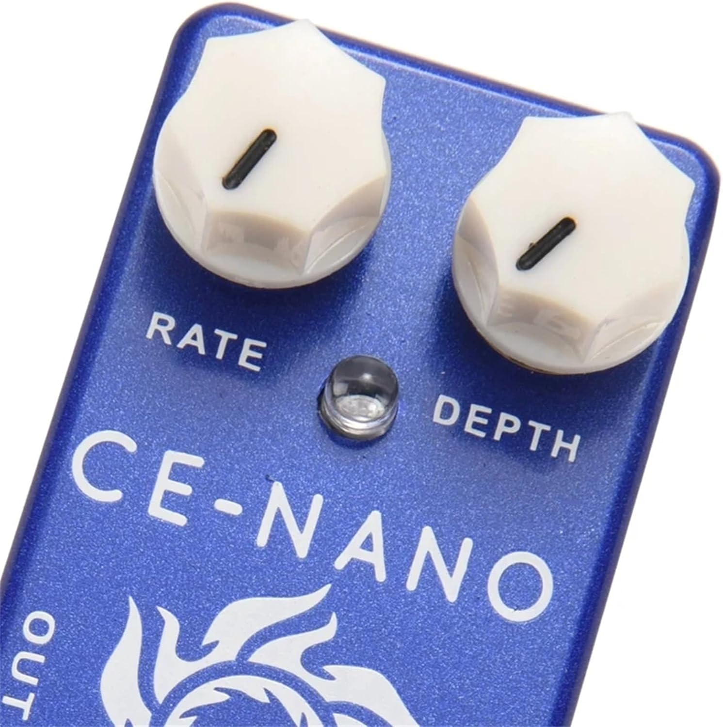 Close-up view of the Rate and Depth control knobs on the CE-NANO Chorus pedal.