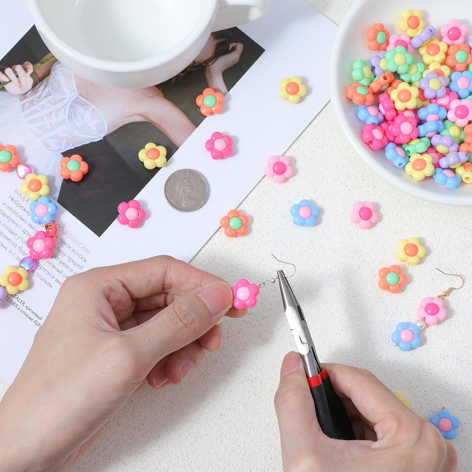 100Pcs Colored Acrylic Flower Beads for Jewelry Making, Floral Beads for Beadable Pens, Flower Loose Spacer Bead for Bracelets Necklace Earrings DIY Craft Making(15mm) - Image 3