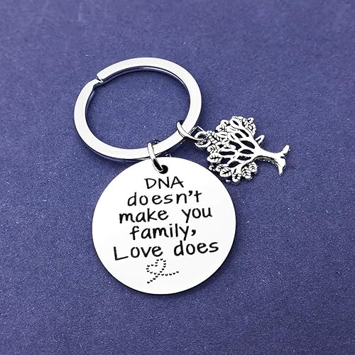 Miniatura 3 de Xiahuyu Llavero con texto en inglés "DNA Doesn't Make You Family Love don", regalo para madrastra, regalo para padrastro, regalos de adopción,