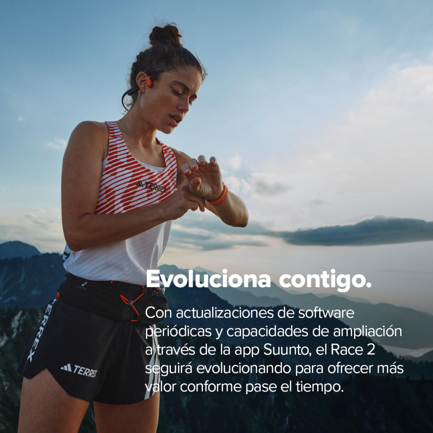 Suunto Race 2 Reloj Deportivo GPS, Pantalla AMOLED 1.5” con 115+ Modos | Navegación mejorada, 18 días de duración de la batería, GNSS de doble banda, mapas sin conexión, entrenamiento avanzado
