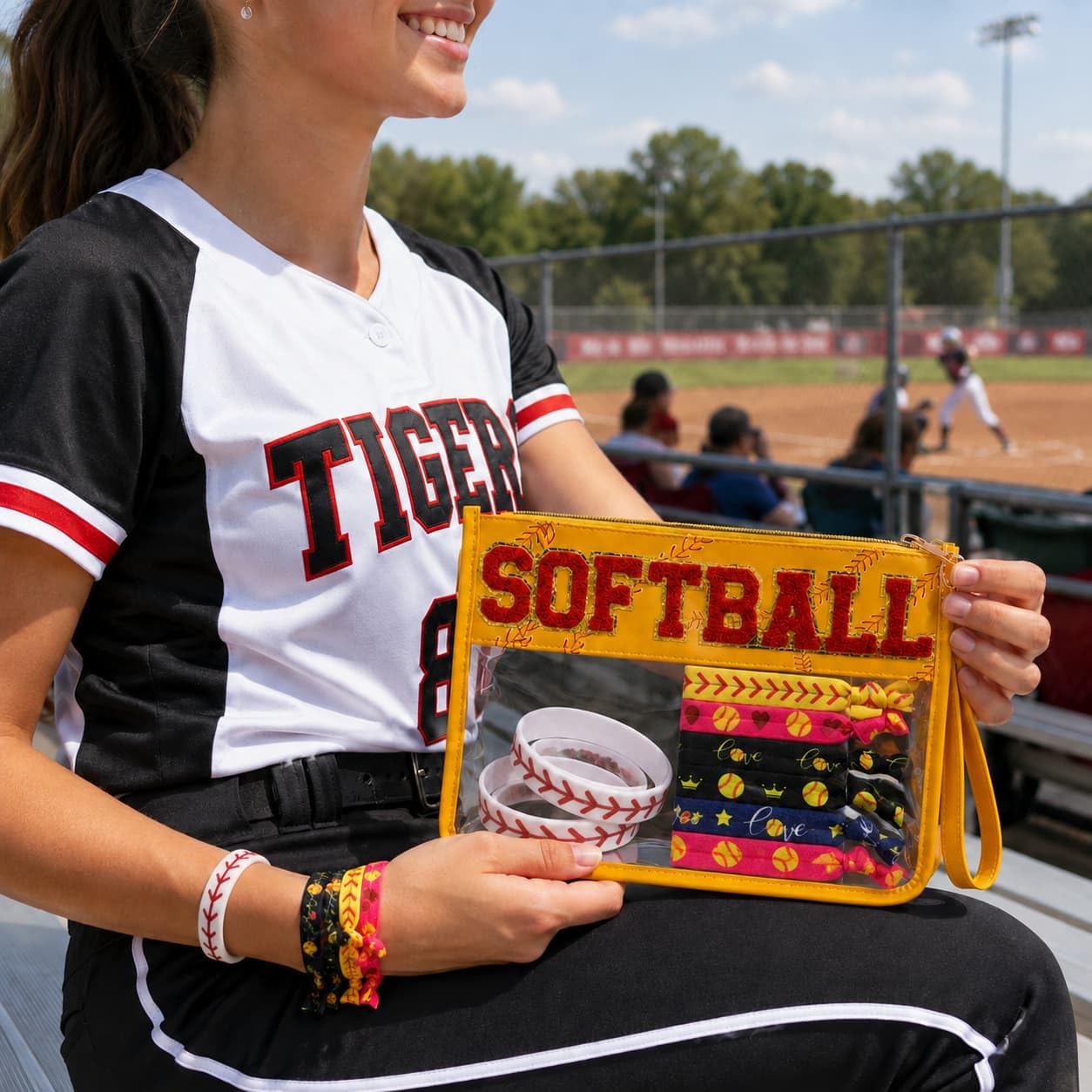 Set di accessori per softball, da uomo e da donna | Con occhiali da sole UV, custodia trasparente, elastici per capelli, fasce per capelli, bottiglia a tenuta stagna da 600 ml e