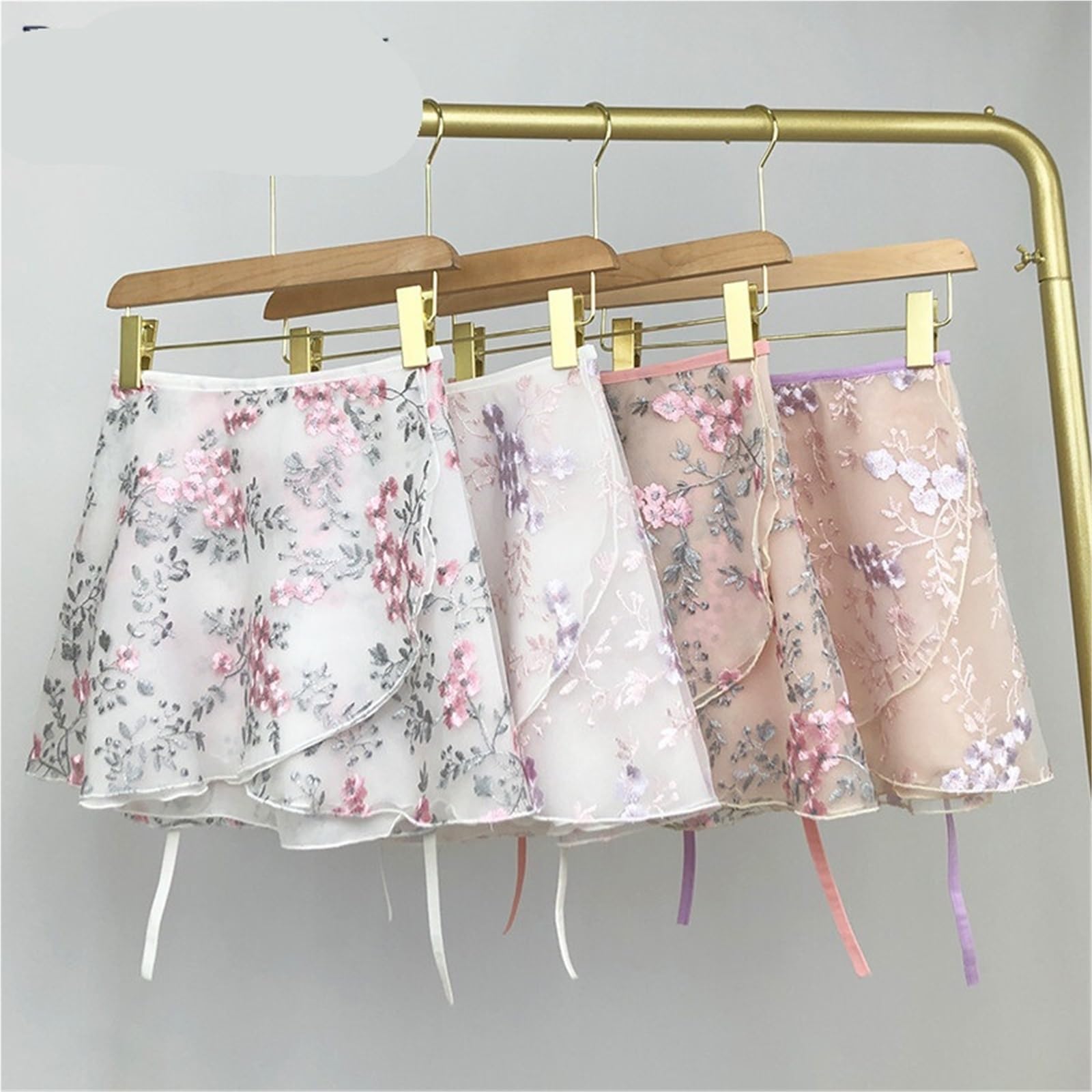 Jupe Courte de Ballet, Grande Fleur, Broderie Double Couche