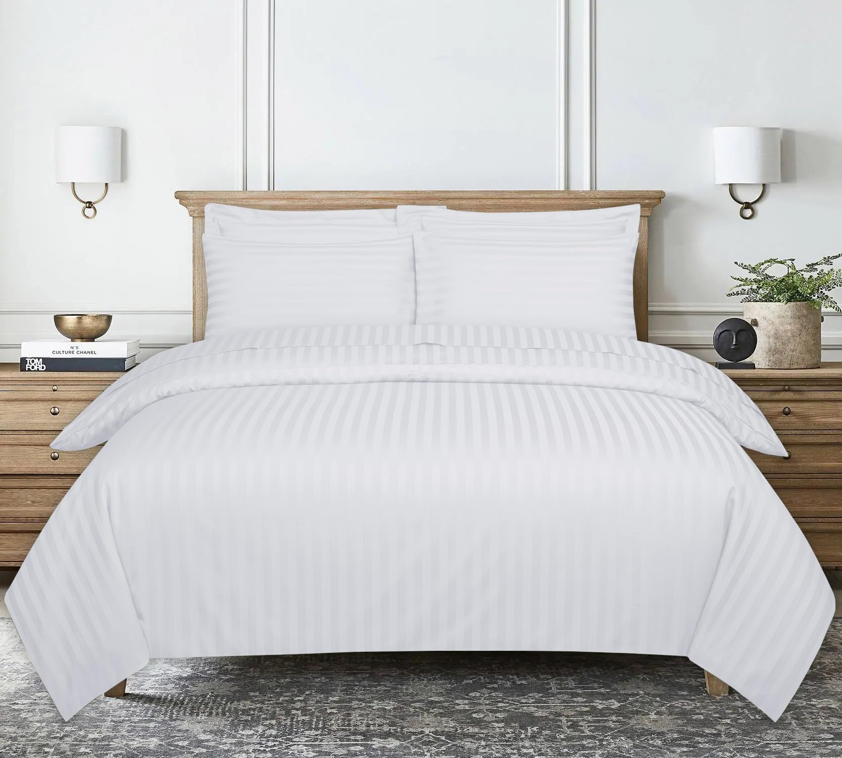Duvet Cover Stripe Satin King, White Reversible Soft Microfiber — image 1