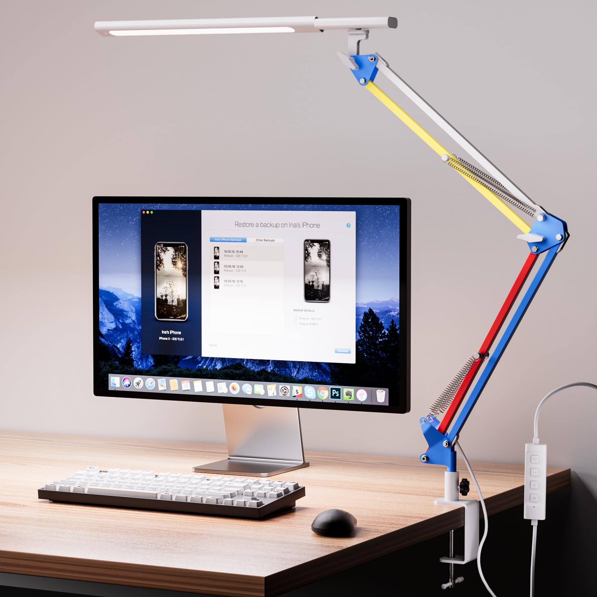 VERSKI Schreibtischlampe LED Tischlampe, Tageslichtlampe Schreibtisch, Schreibtischleuchte mit QC 3.0 Adapter, Tischlampe, 5 Farbmodi und Helligkeit, Bürolampe mit Speicherfunktion, Mattschwarz