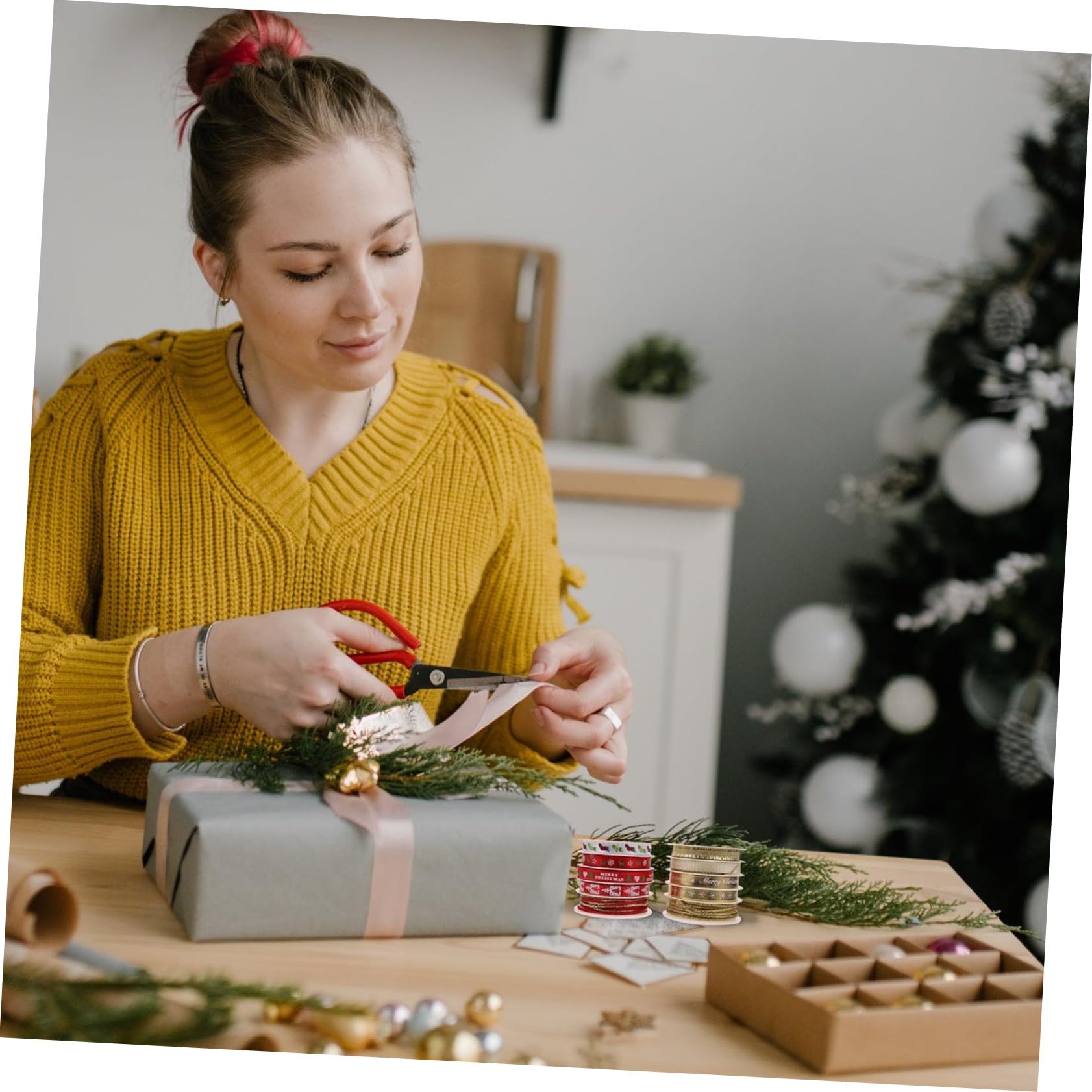Angoily 10 Sätze Weihnachtliche Geschenkband Teilig Polyesterbänder in Rot und Gold für Geschenkverpackung DIY Bastelarbeiten Festliche Dekorationen und Partyaccessoires